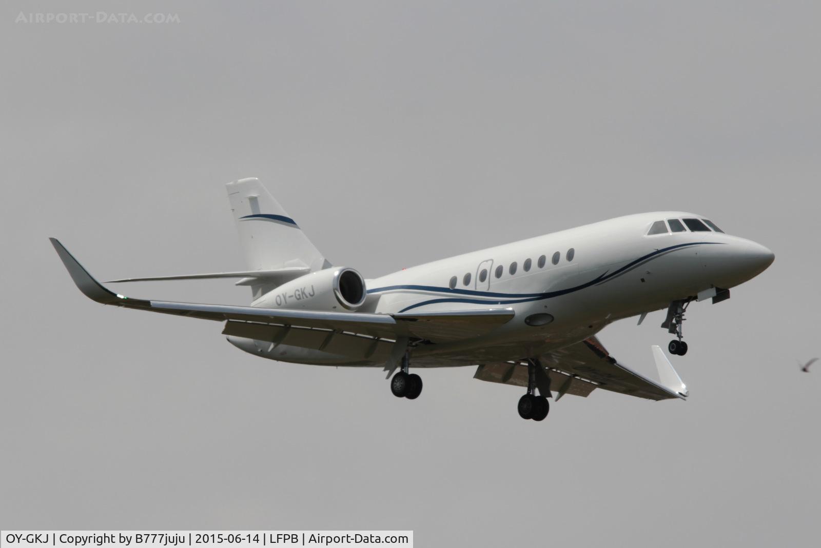 OY-GKJ, 2009 Dassault Falcon 2000LX C/N 195, at Le Bourget with new peint
