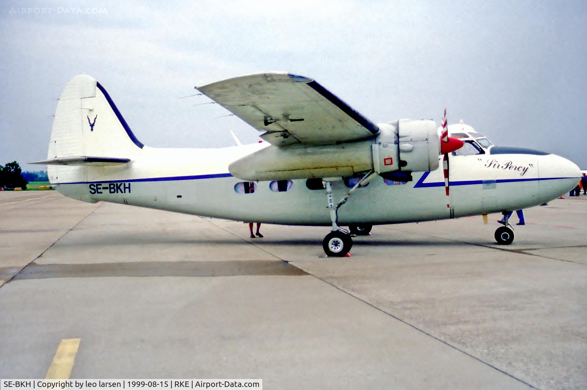 SE-BKH, 1956 Hunting Percival P-66 Pembroke C1 C/N PAC/66/82, Roskilde Air Show 15.8.99