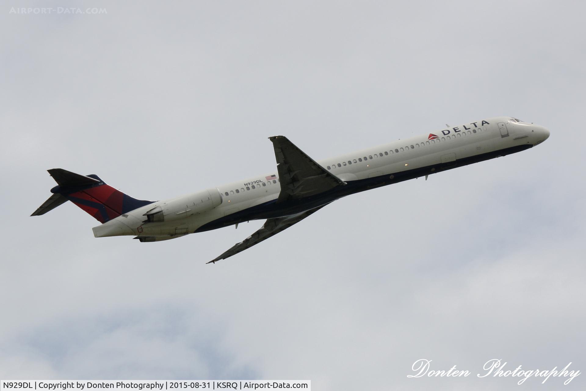 N929DL, 1988 McDonnell Douglas MD-88 C/N 49716, Delta Flight 1725 (N929DL) departs Sarasota-Bradenton International Airport enroute to Hartsfield-Jackson Atlanta International Airport