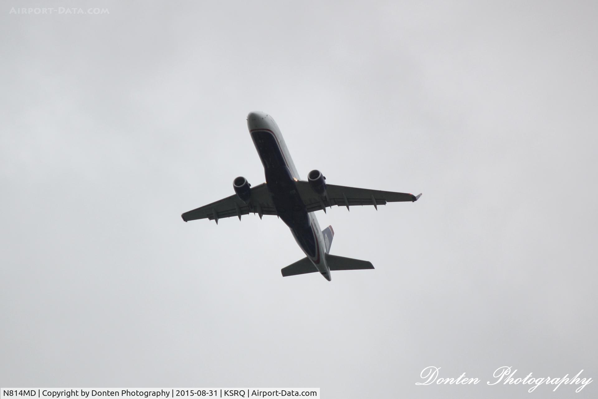 N814MD, 2004 Embraer 170SU (ERJ-170-100SU) C/N 17000033, American Flight 4493 operated by Republic (N814MD) departs Sarasota-Bradenton International Airport enroute to Reagan National Airport