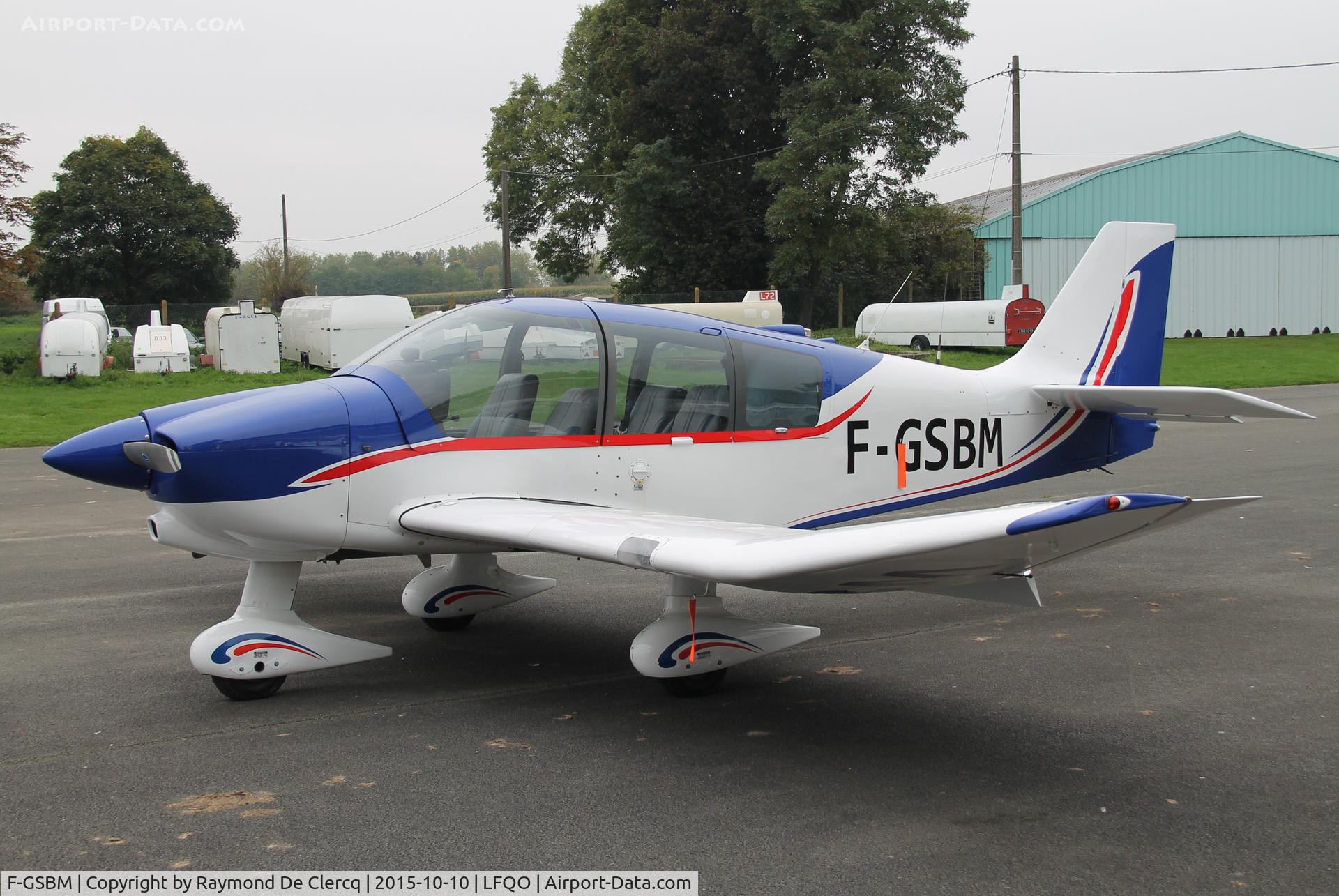 F-GSBM, 1997 Robin DR-400-180 Regent Regent C/N 2353, At Lille-Marcq.