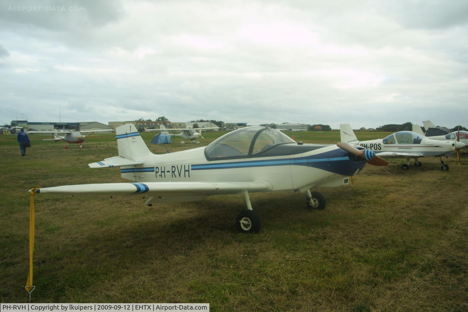 PH-RVH, Piel CP-328A Emeraude C/N NVAV-75, at the Texel Fly in in 2009