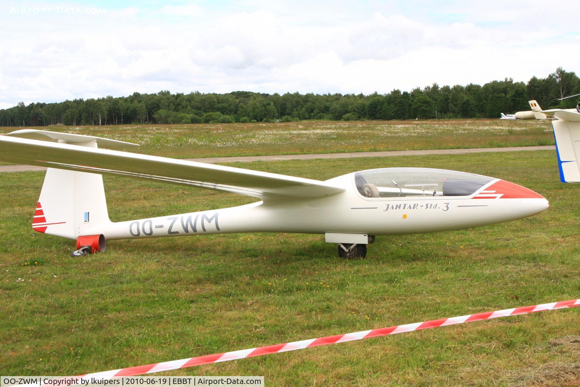 OO-ZWM, PZL-Bielsko SZD-48-3 Jantar Standard 3 C/N B-1419, In June 2010 was a small fly-in at Brasschaat, where some gliders were present