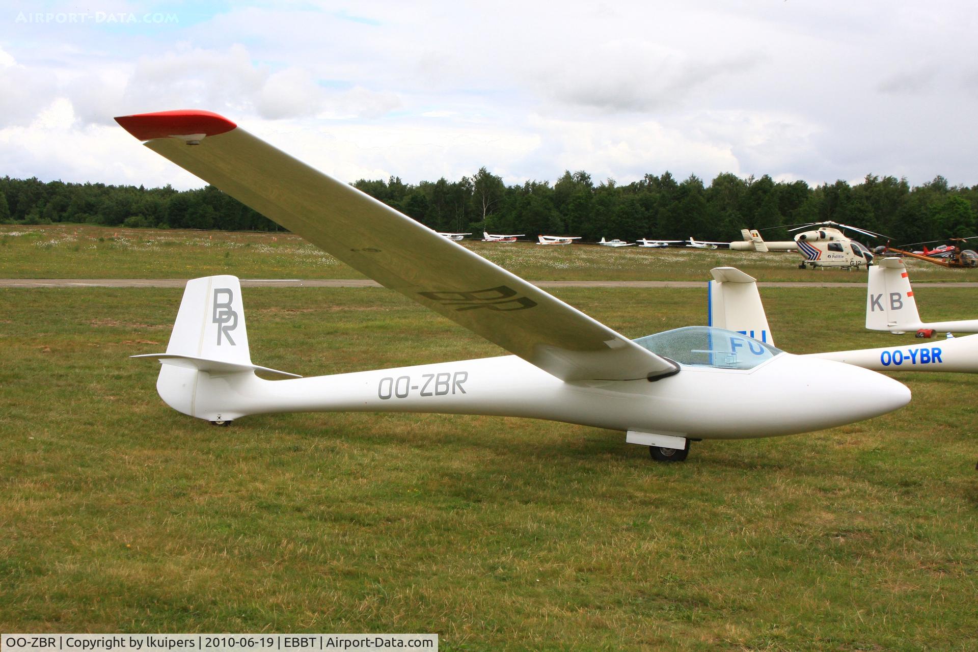 OO-ZBR, 1968 Glasflugel H-201 Standard Libelle C/N 7, This glider was present at a local fly-in in Brasschaat