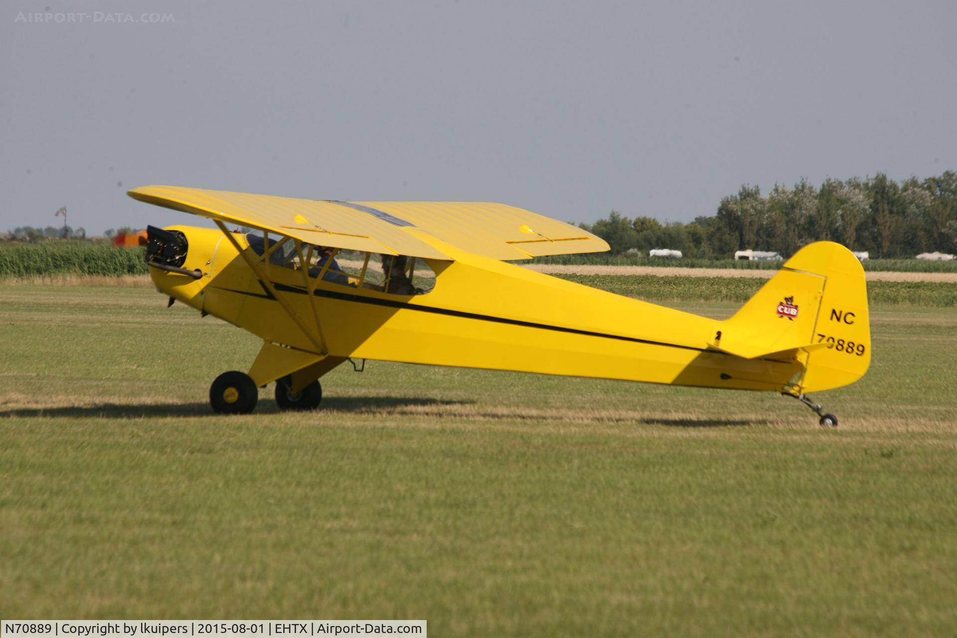 N70889, 1946 Piper J3C-65 Cub C/N 17910, Departing from a very interesting Texel Airshow in 2015