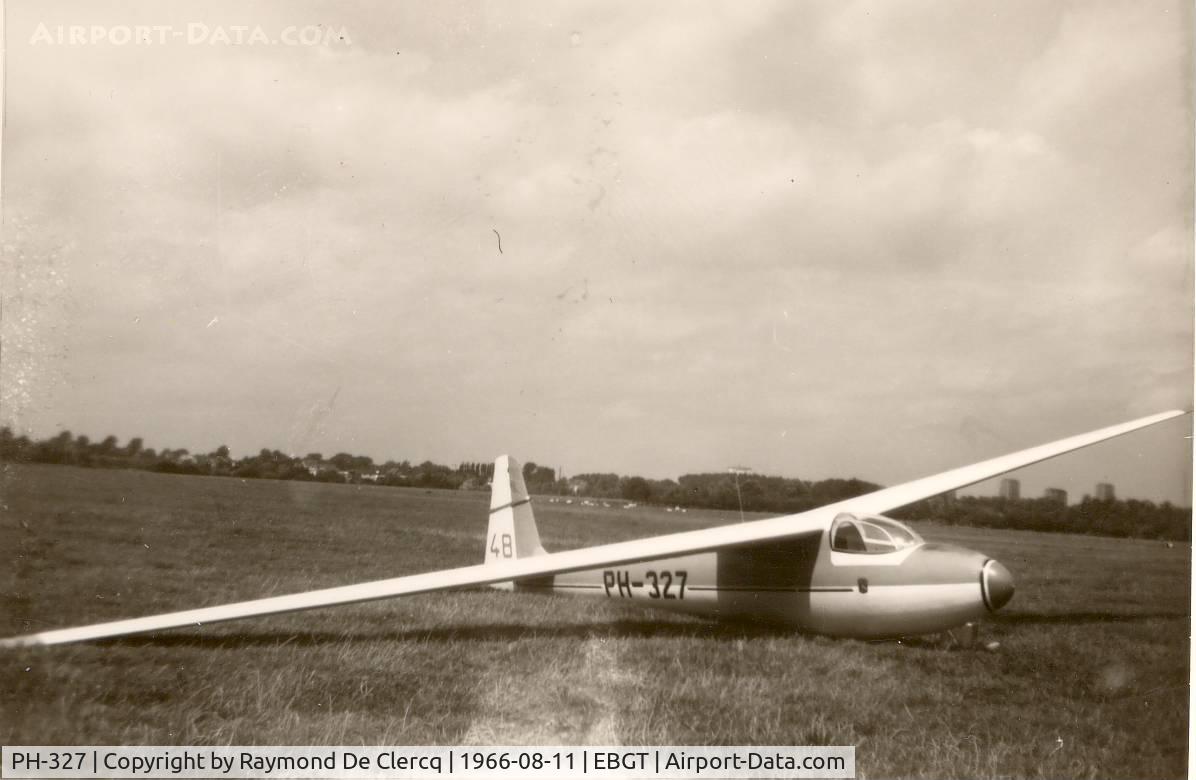 PH-327, Schleicher Ka-6CR Rhonsegler C/N 6223, At Ghent airfield in 1966.