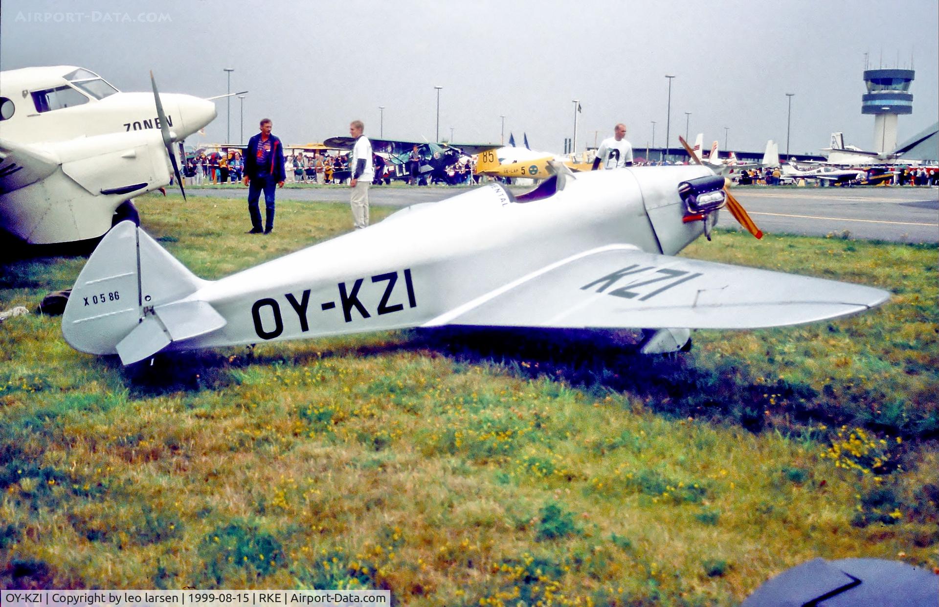 OY-KZI, 1986 SAI KZ I Mod Replica C/N 8605-2, Roskilde Air Show 15.8.99