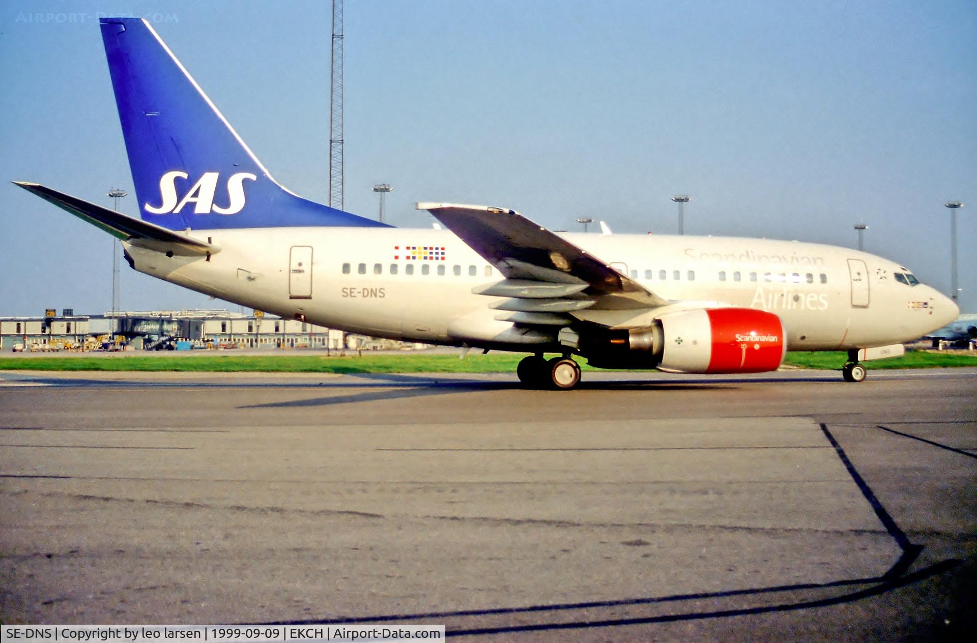 SE-DNS, 1998 Boeing 737-683 C/N 28297, Copenhagen 9.9.99