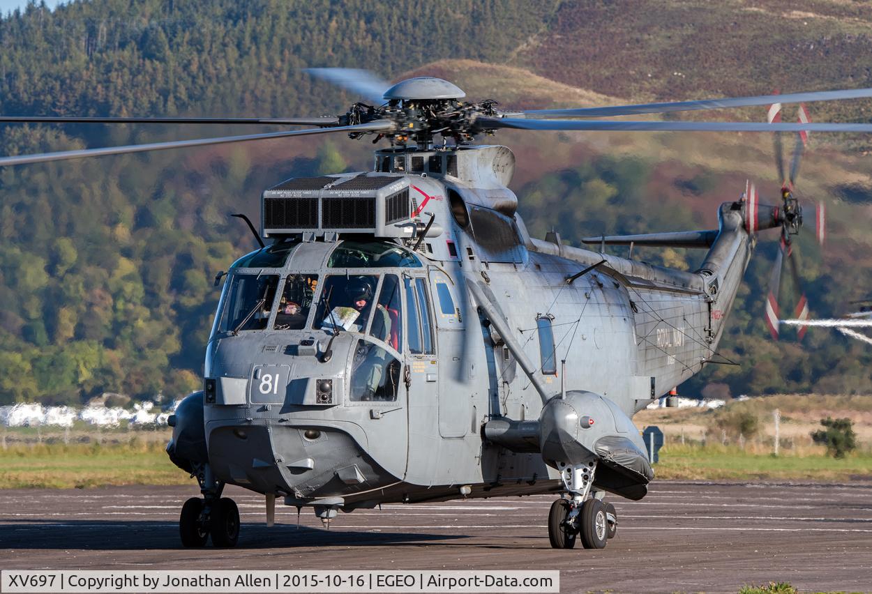 XV697, 1971 Westland Sea King ASaC.7 C/N WA668, About to depart from Oban Airport after taking fuel.