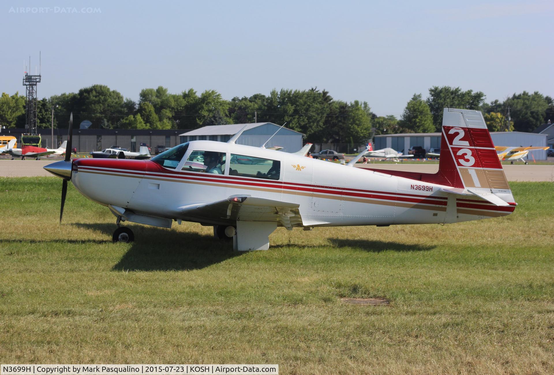 N3699H, 1980 Mooney M20K C/N 25-0476, Mooney M20K