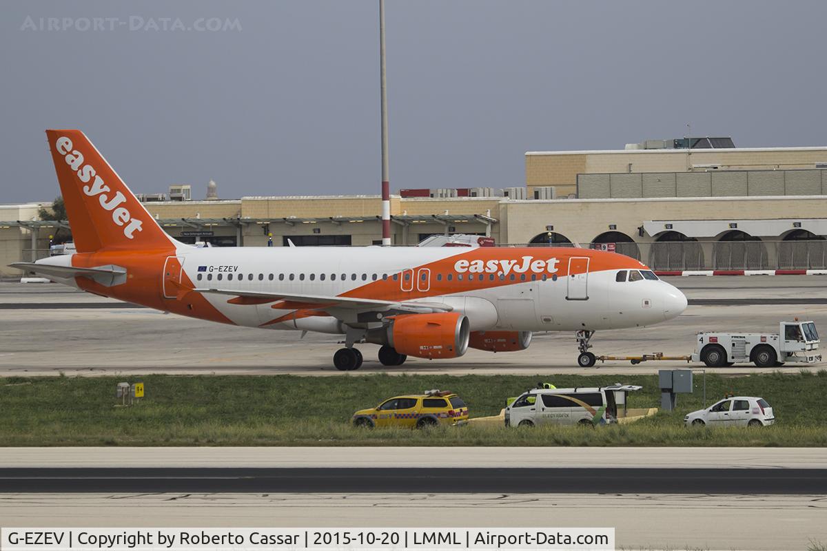 G-EZEV, 2004 Airbus A319-111 C/N 2289, Apron 9