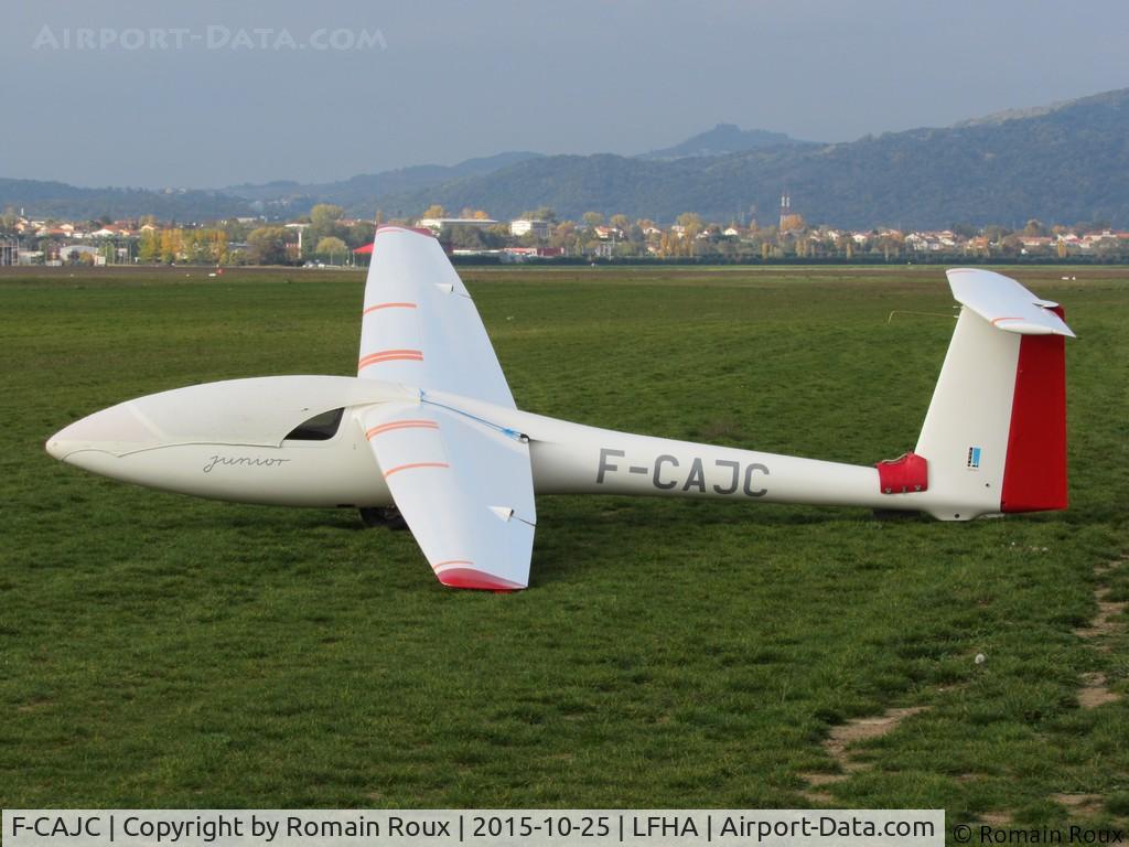 F-CAJC, PZL-Bielsko SZD-51-1 C/N B-2020, Parked
