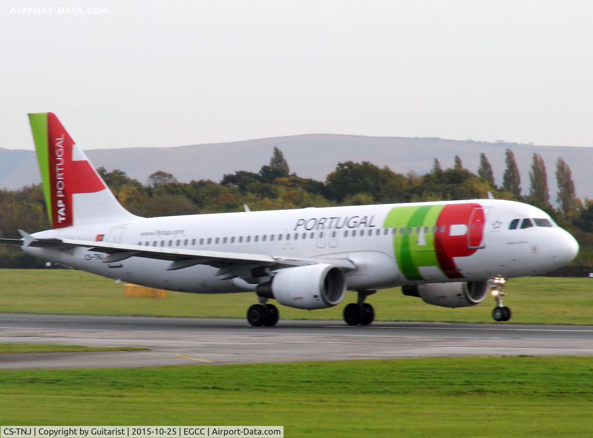 CS-TNJ, 2000 Airbus A320-214 C/N 1181, At Manchester
