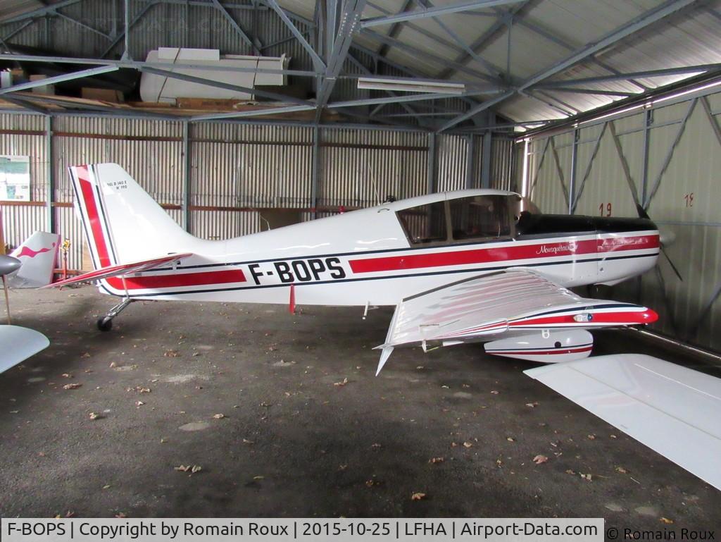 F-BOPS, SAN Jodel D-140E Mousquetaire IV C/N 190, Parked