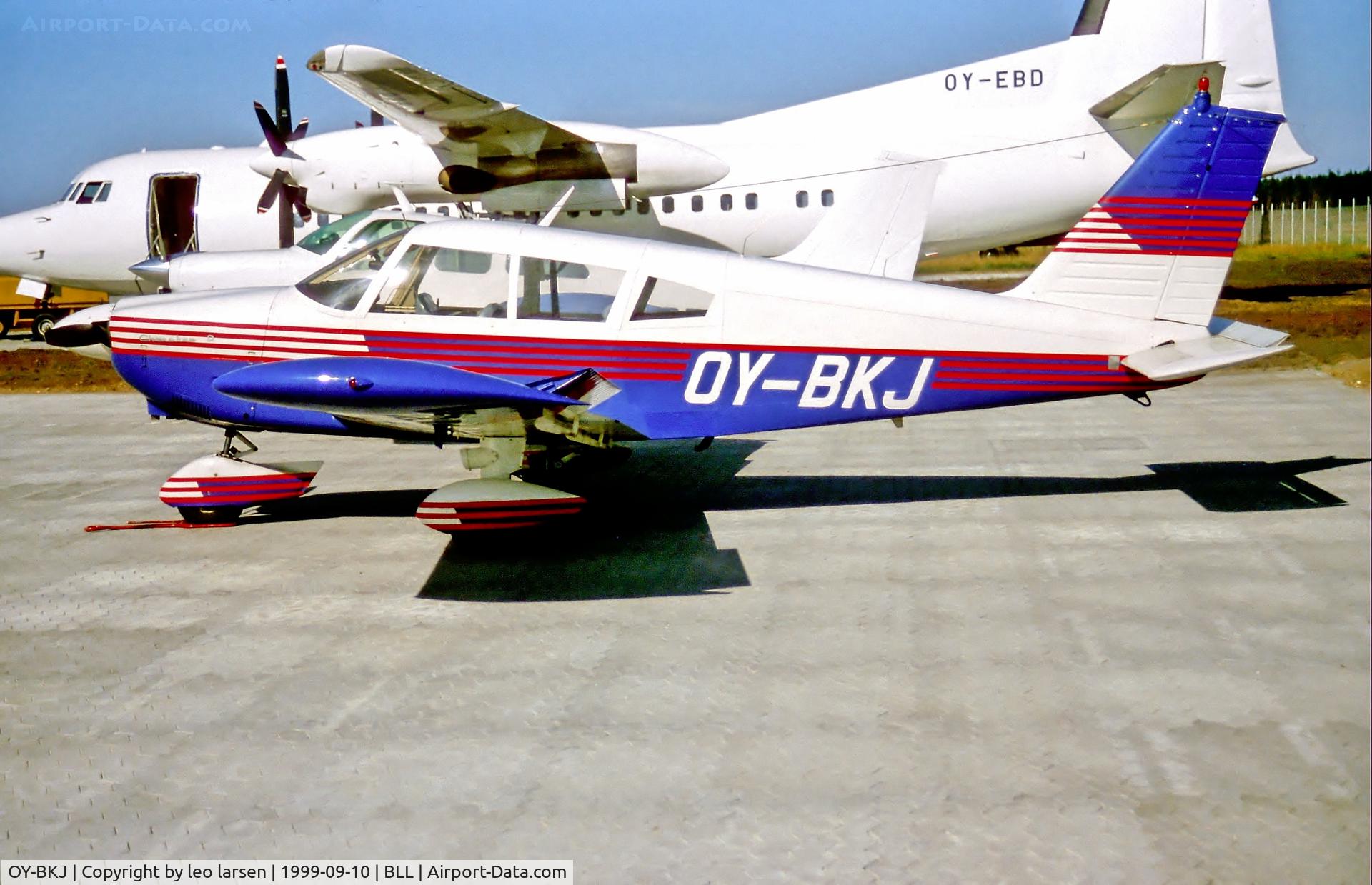 OY-BKJ, 1968 Piper PA-28-180 Cherokee C/N 28-5132, Billund Denmark 10.9.99
