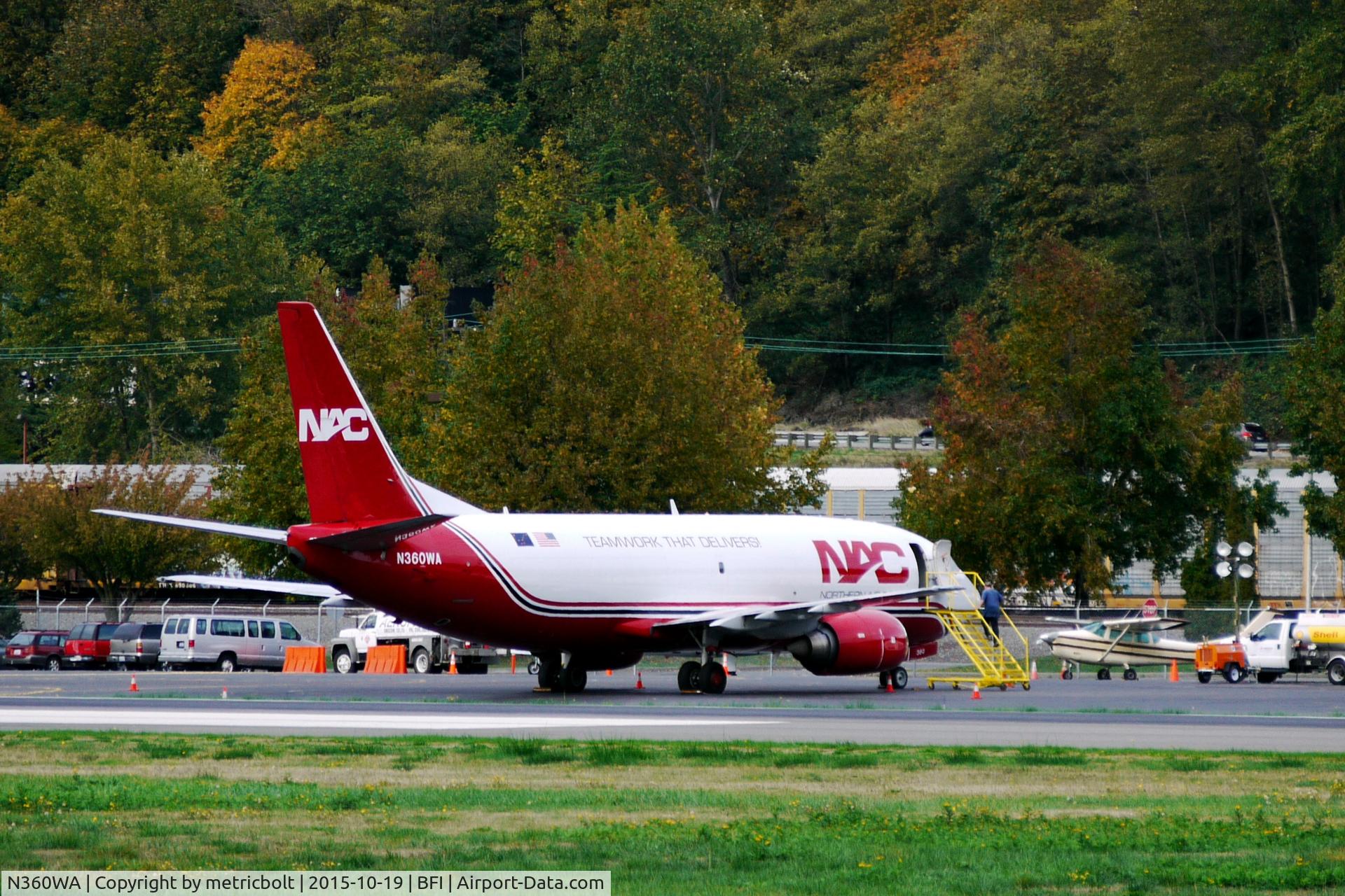 N360WA, 1987 Boeing 737-301 C/N 23553, at BFI