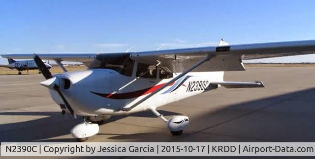 N2390C, 1999 Cessna 172R C/N 17280789, N2390C