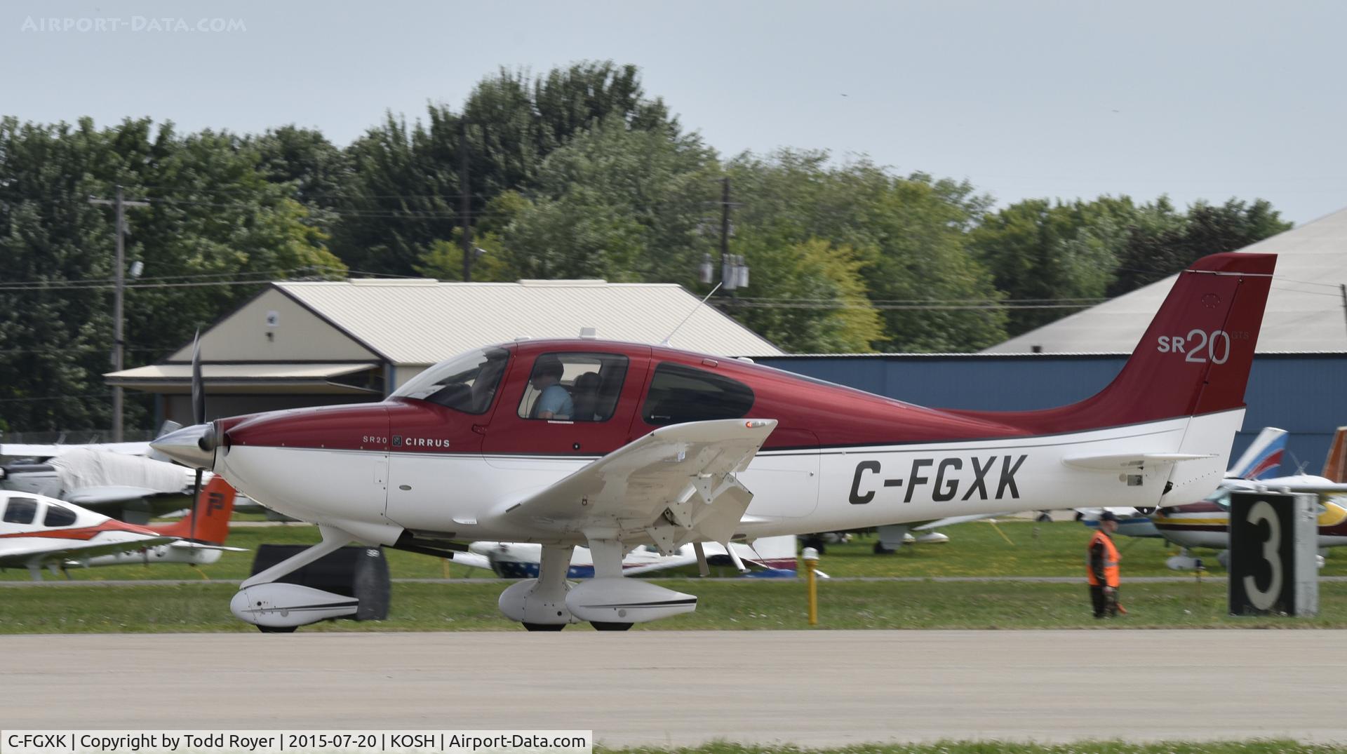 C-FGXK, 2011 Cirrus SR20 C/N 2112, Airventure 2015