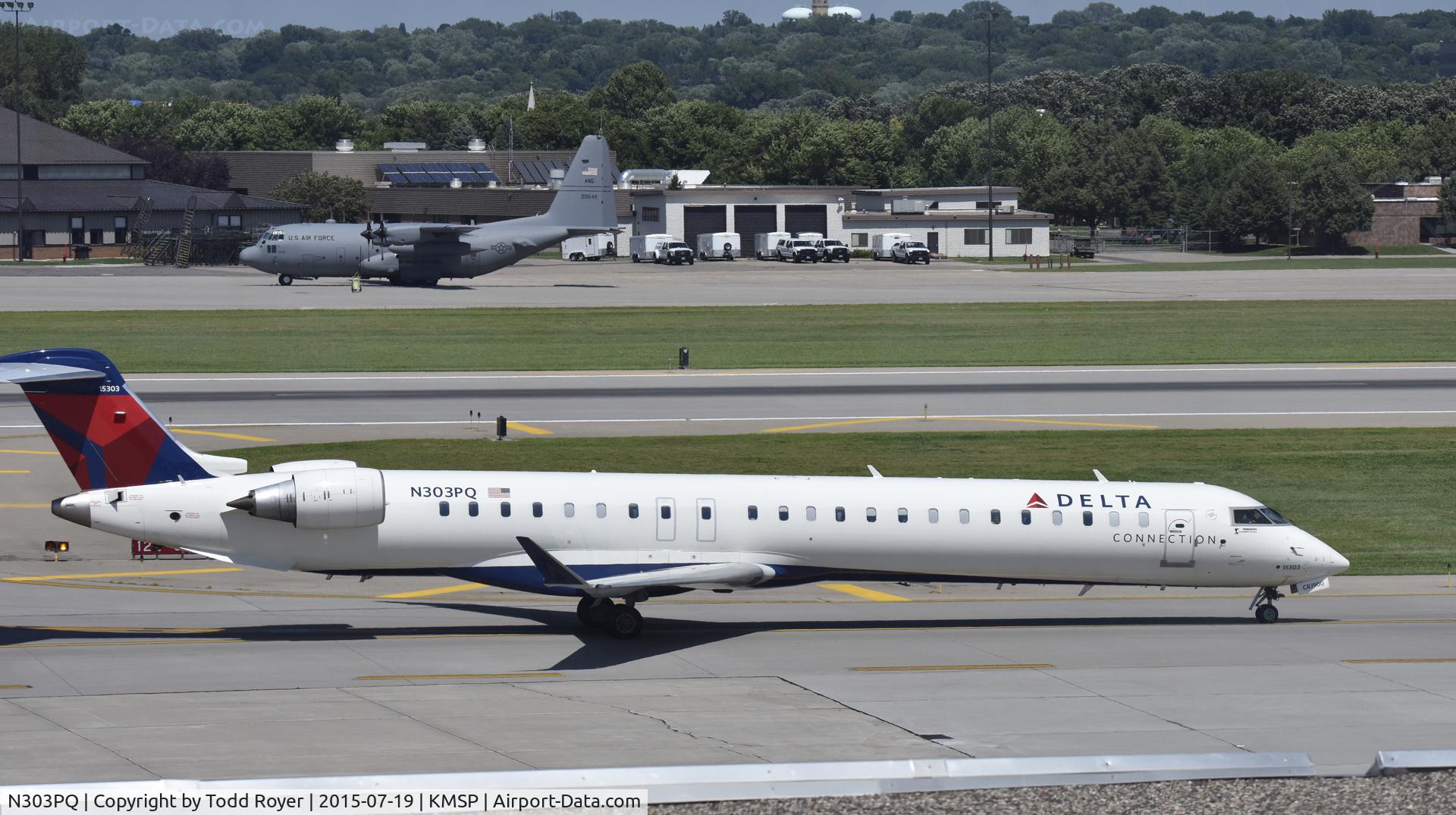 N303PQ, 2014 Bombardier CRJ-900 (CL-600-2D24) C/N 15303, Taxiing at MSP