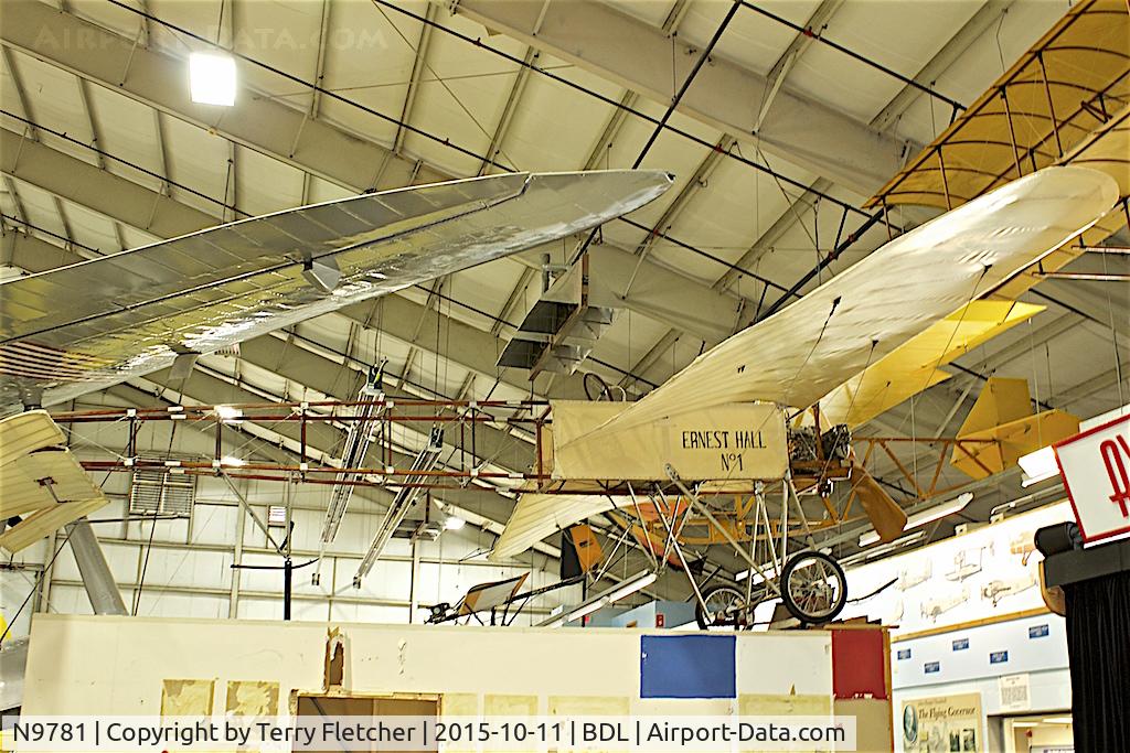 N9781, Bleriot XI 1909 Replica C/N 9, At the New England Air Museum at Bradley International Airport