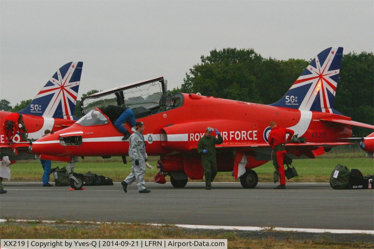 XX219, 1978 Hawker Siddeley Hawk T.1A C/N 055/312055, Royal Air Force Red Arrows Hawker Siddeley Hawk T.1A, Rennes-St Jacques airport (LFRN-RNS) Air show 2014