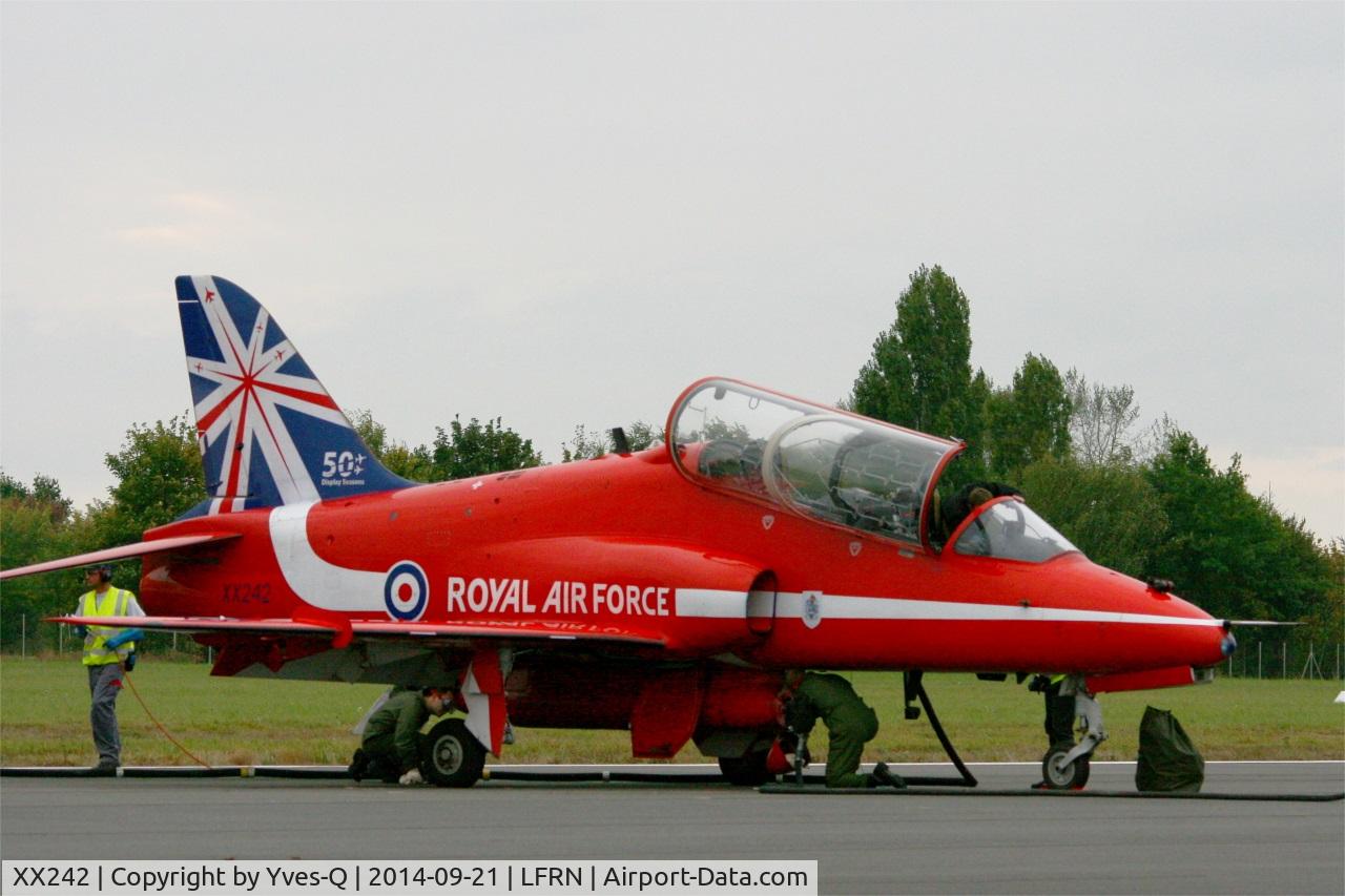 XX242, 1978 Hawker Siddeley Hawk T.1 C/N 078/312078, Royal Air Force Red Arrows Hawker Siddeley Hawk T.1A, Rennes-St Jacques airport (LFRN-RNS) Air show 2014
