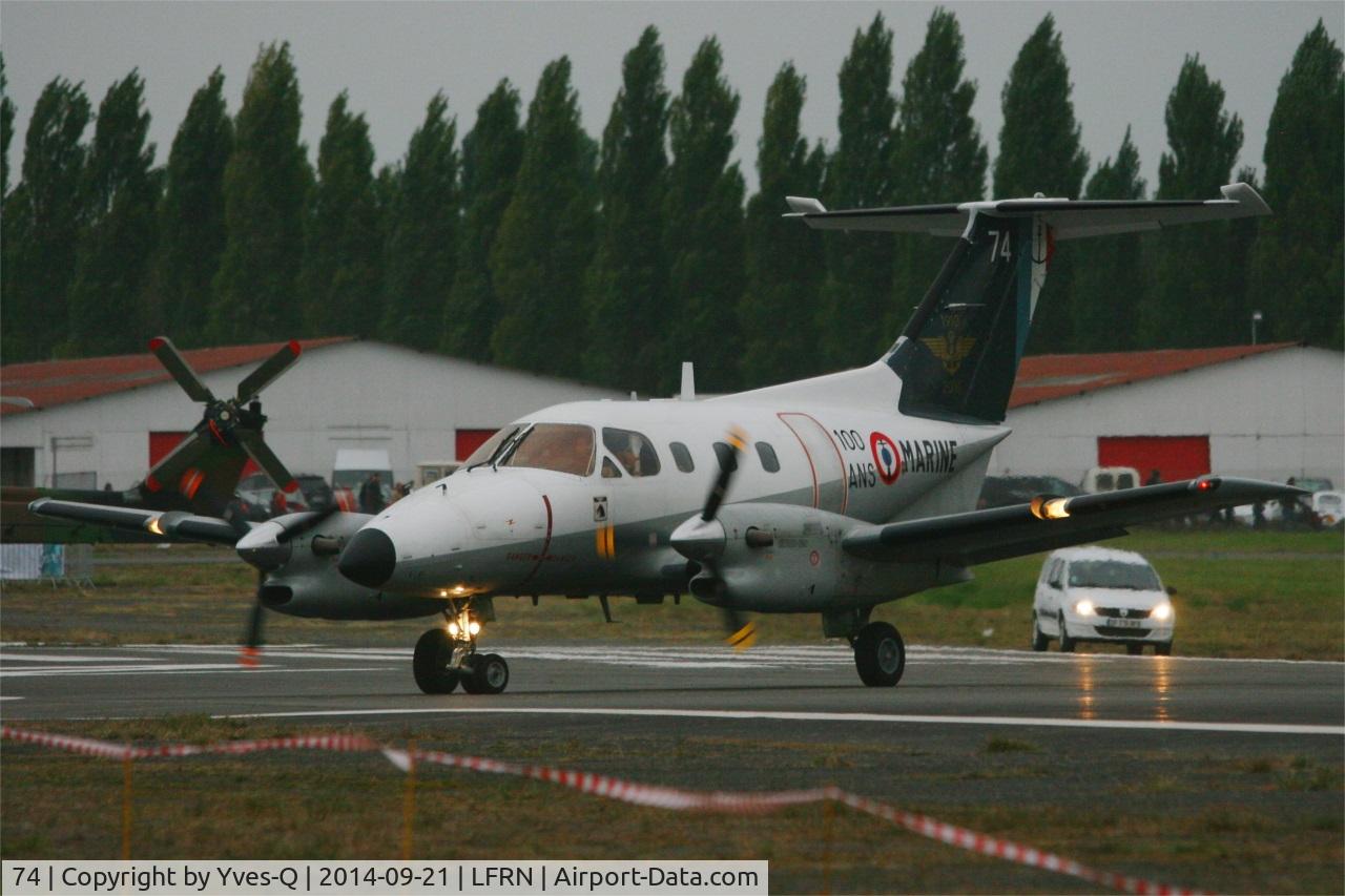 74, Embraer EMB-121AN Xingu C/N 121074, Embraer EMB-121AN Xingu, Taxiing to holding point, Rennes-St Jacques airport (LFRN-RNS) Air show 2014