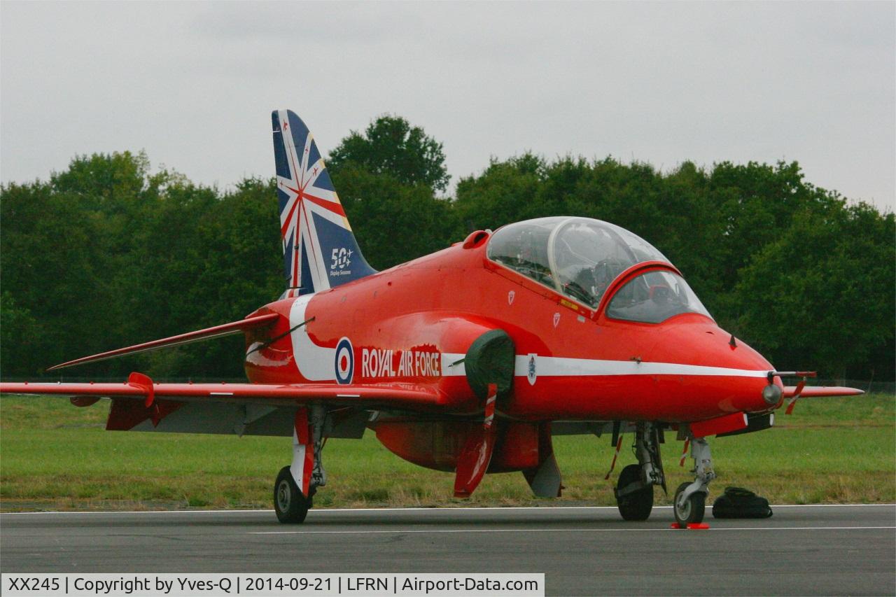 XX245, 1978 Hawker Siddeley Hawk T.1 C/N 081/312081, Royal Air Force Red Arrows Hawker Siddeley Hawk T.1A, Rennes-St Jacques airport (LFRN-RNS) Air show 2014