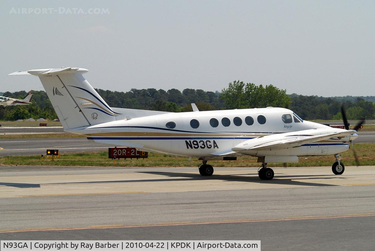 N93GA, 1986 Beech 300 C/N FA-93, Beech 300 Super King Air [FA-93] Atlanta-Dekalb Peachtree~N 22/04/2010