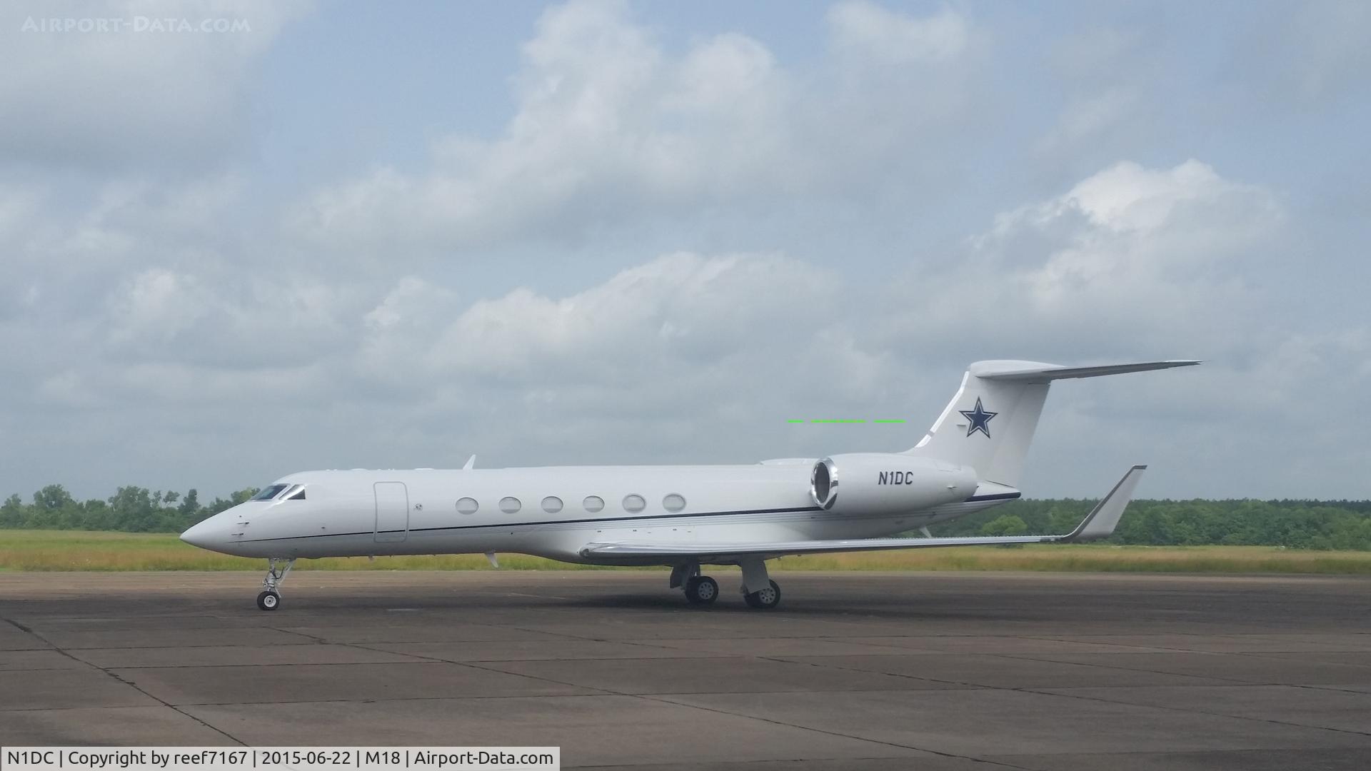 N1DC, 2001 Gulfstream Aerospace G-V C/N 651, Dallas Cowboys