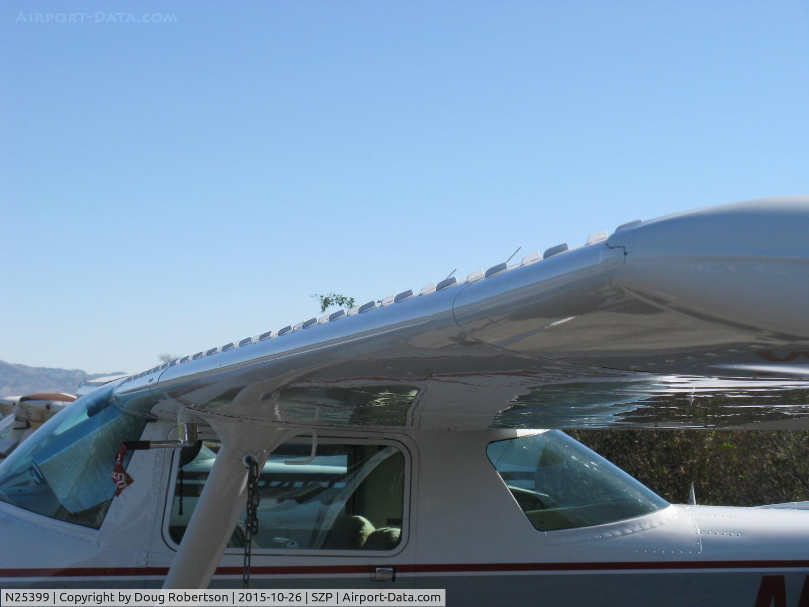 N25399, 1977 Cessna 152 C/N 15280633, 1977 Cessna 152 II, Lycoming O-235 110 Hp, closeup of wing Micro vortex generators