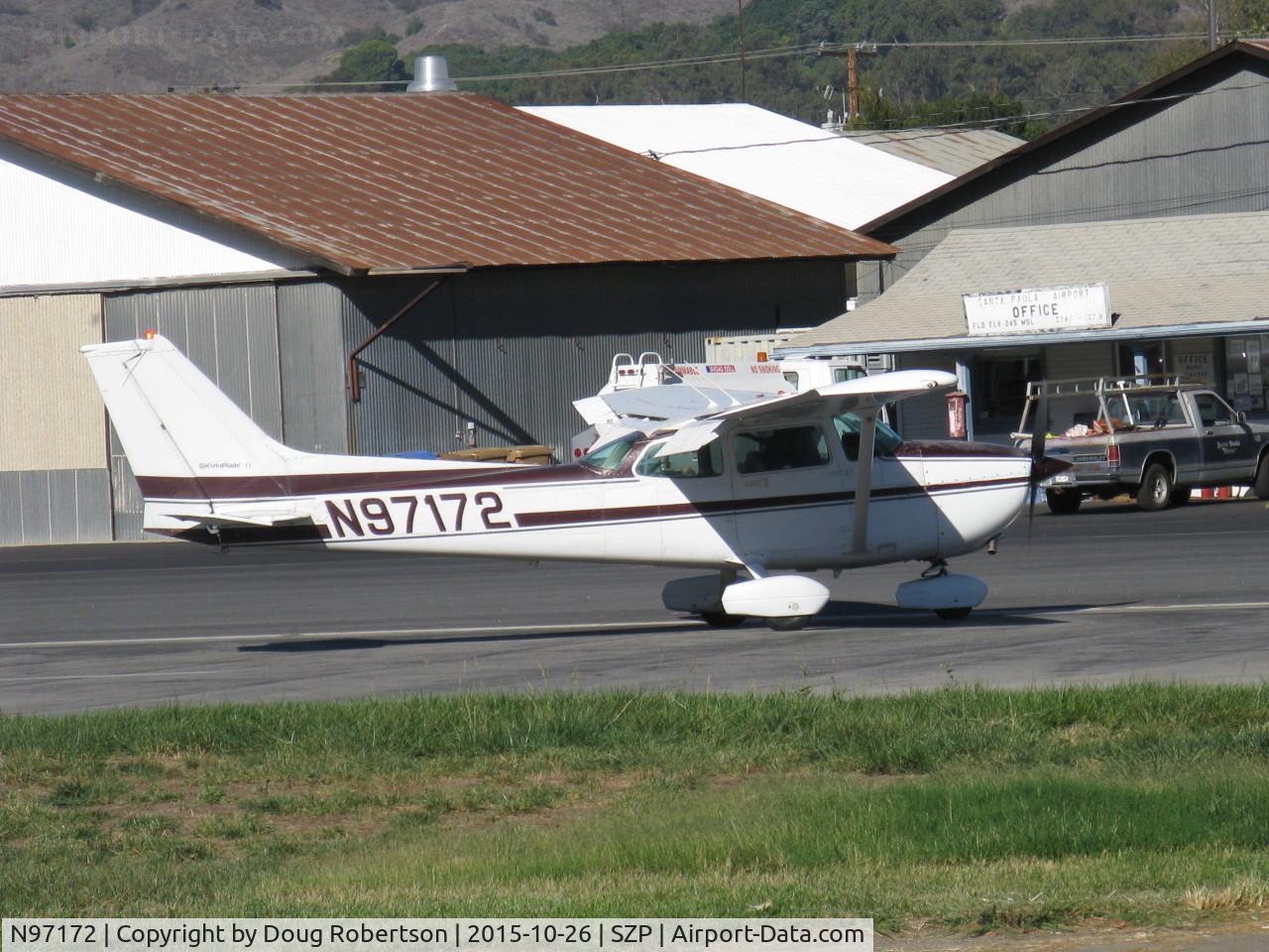 N97172, 1984 Cessna 172P C/N 17276162, 1984 Cessna 172P SKYHAWK II, Lycoming O-320-D2J 160 Hp, landing roll Rwy 04