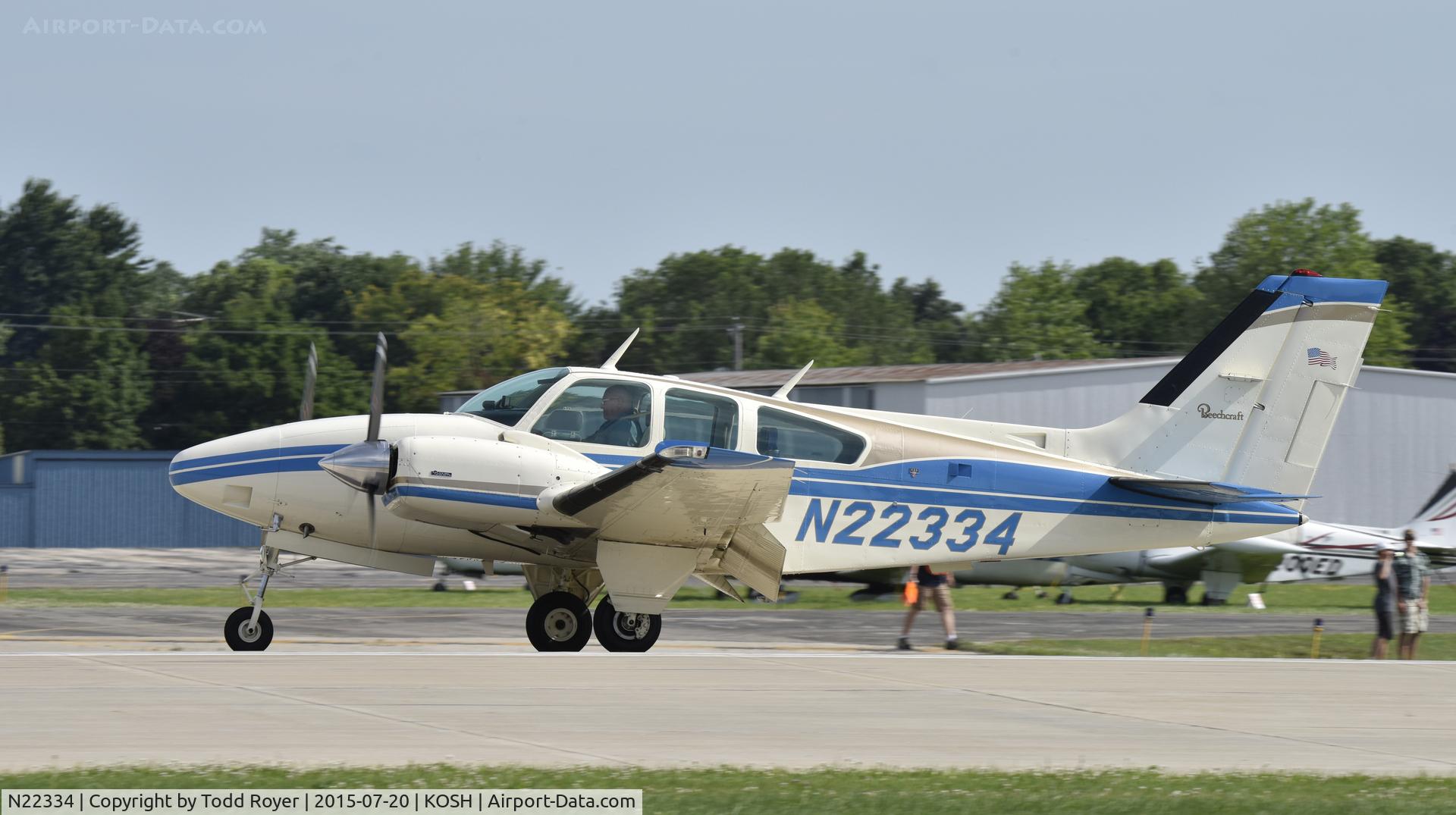 N22334, 1977 Beech E-55 Baron C/N TE-1111, Airventure 2015