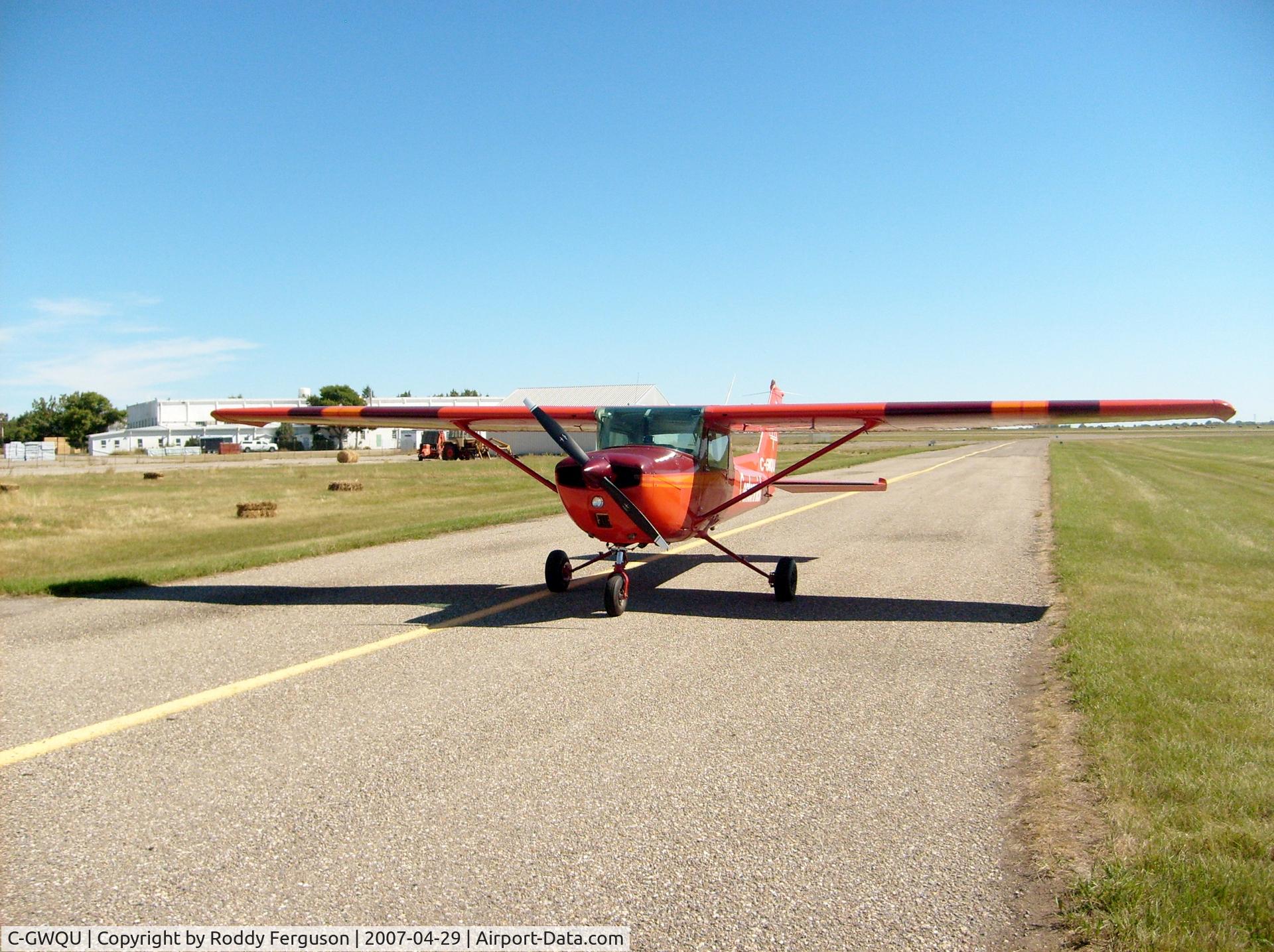 C-GWQU, 1974 Cessna 150L C/N 15075682, Claresholm