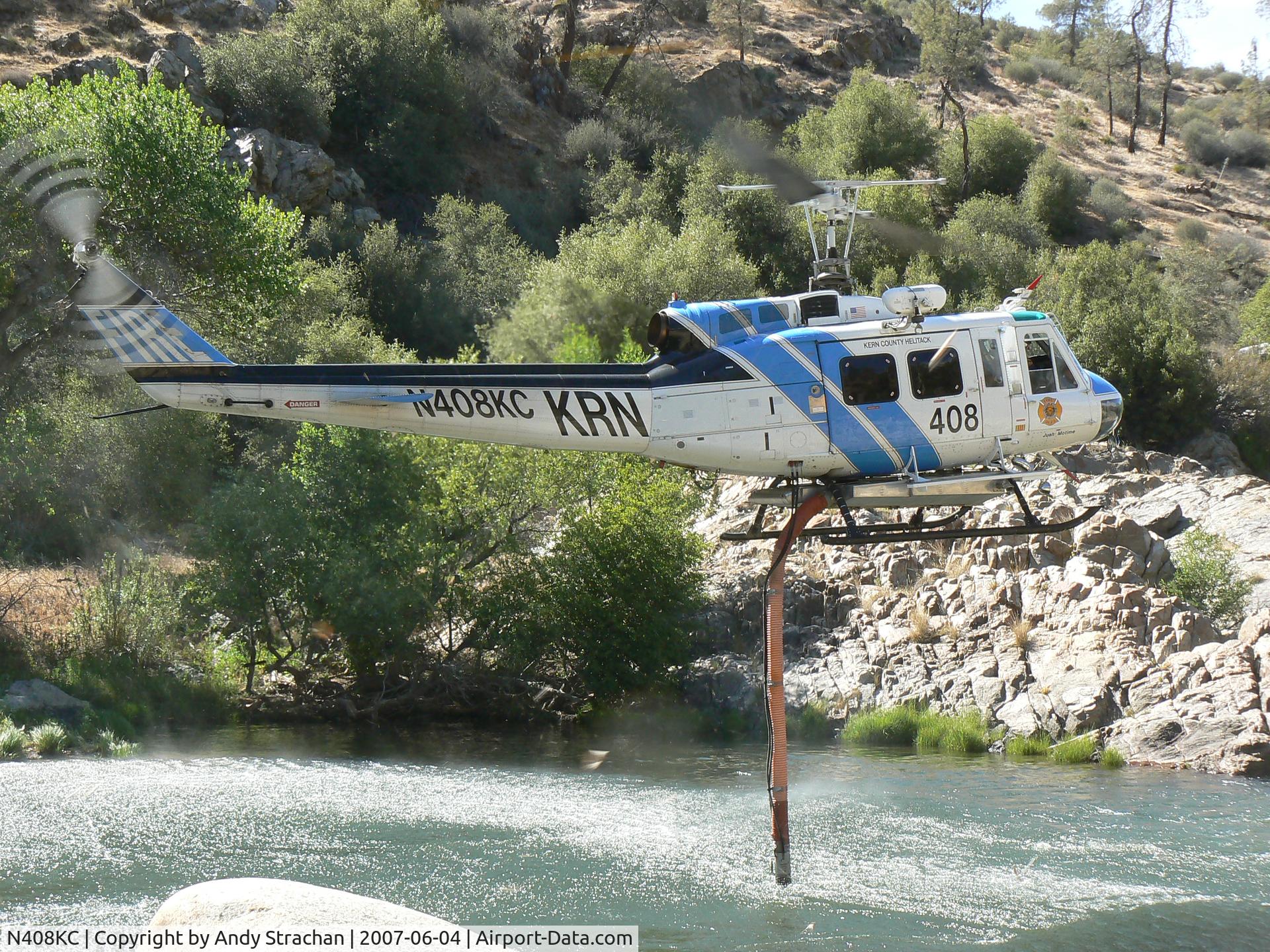 N408KC, 1967 Bell UH-1H Iroquois C/N 9923, Firefighting June 4th, 2007 - Upper Kern River