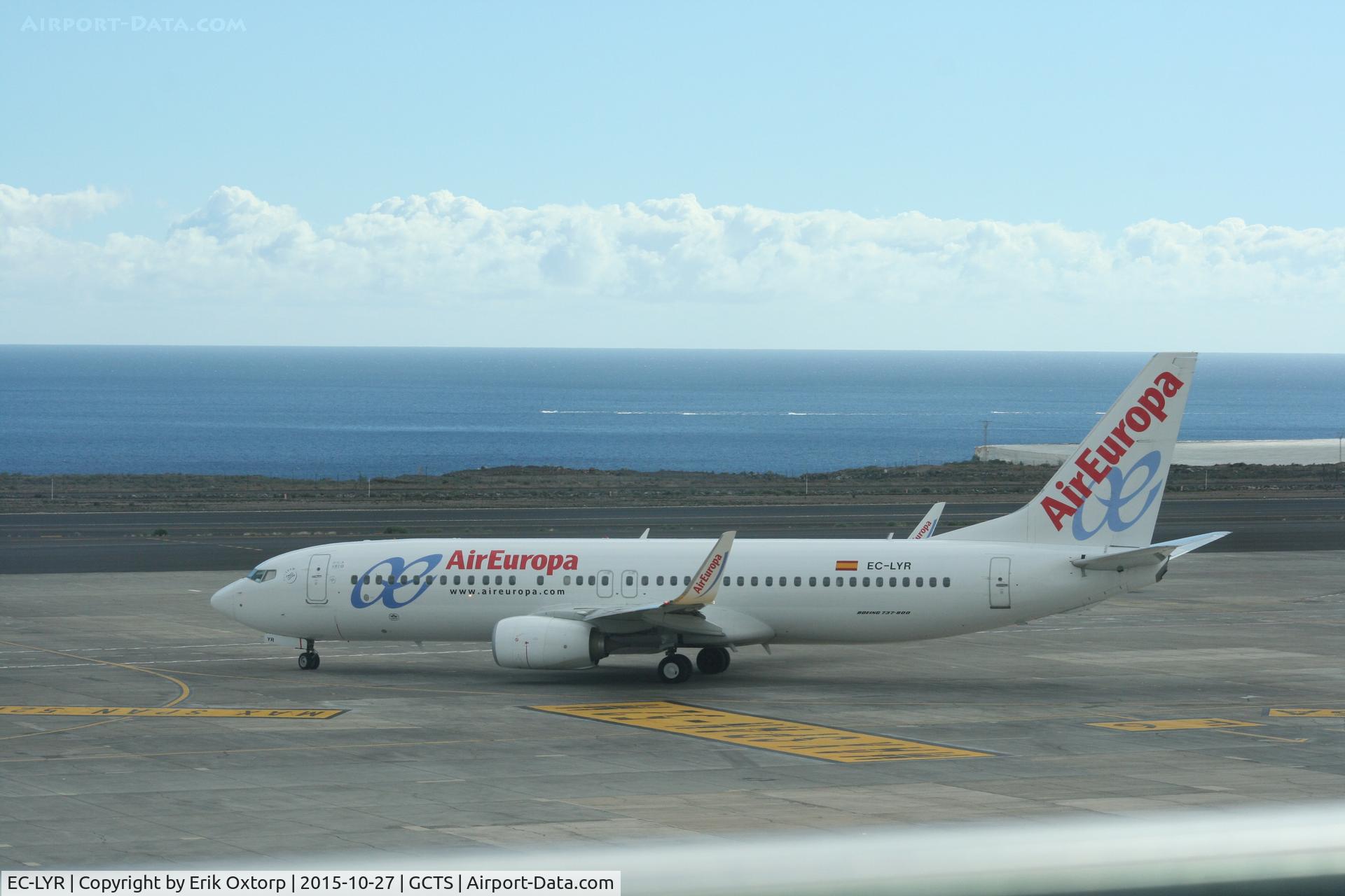 EC-LYR, 2013 Boeing 737-85P C/N 36595, EC-LYR in TFS