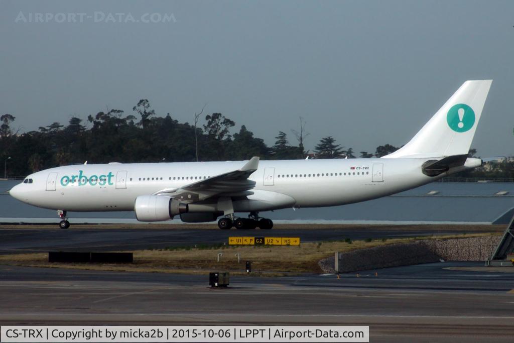 CS-TRX, 2006 Airbus A330-223 C/N 802, Taxiing