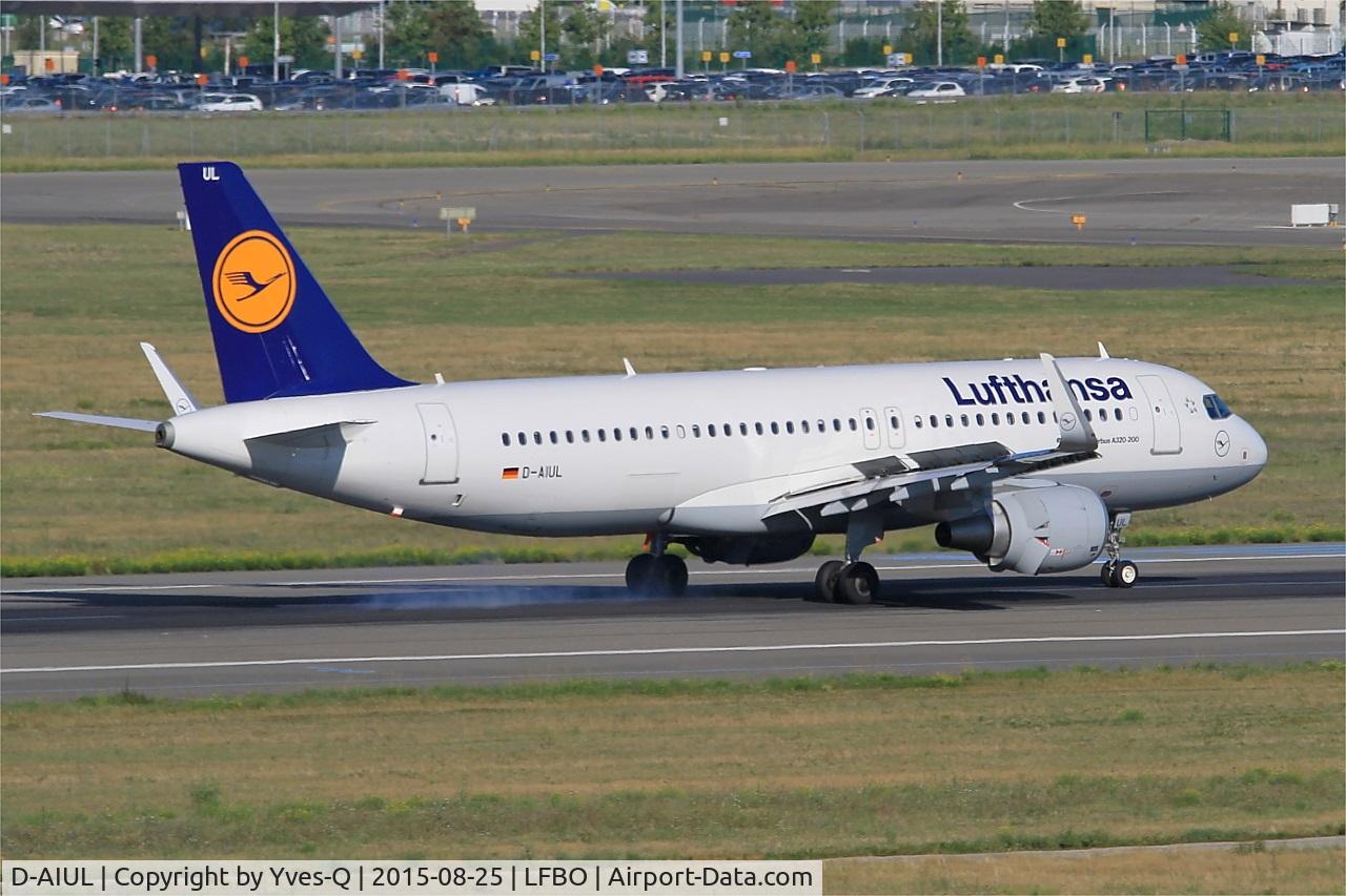 D-AIUL, 2015 Airbus A320-214 C/N 6521, Airbus A320-214, Landing and reverse thrust rwy 14R, Toulouse-Blagnac airport (LFBO-TLS)