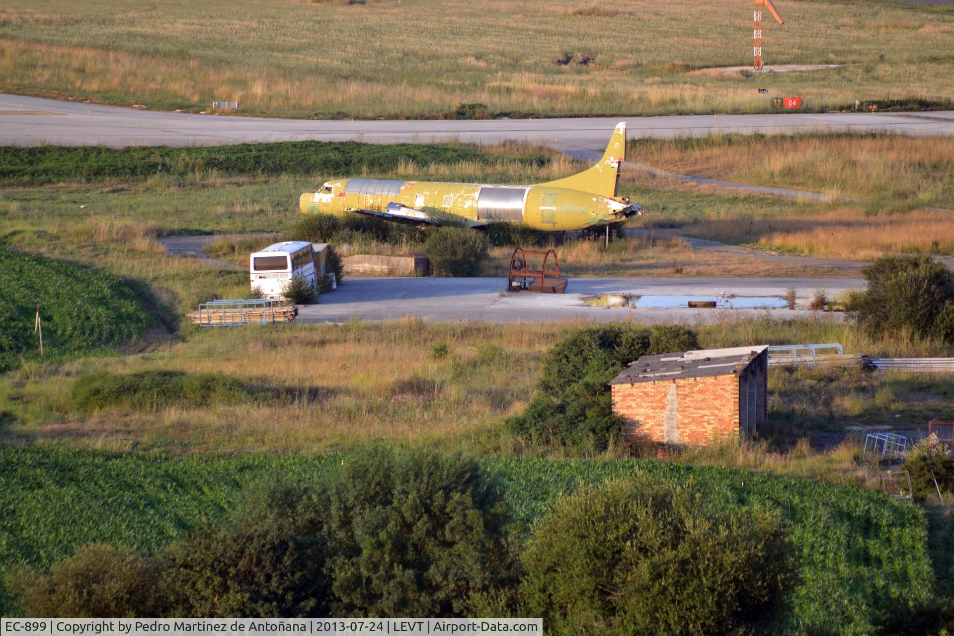 EC-899, 1956 Convair 580(F) C/N 354/134, Foronda Vitoria-Gasteiz  - España
Estatico - Bomberos practicas