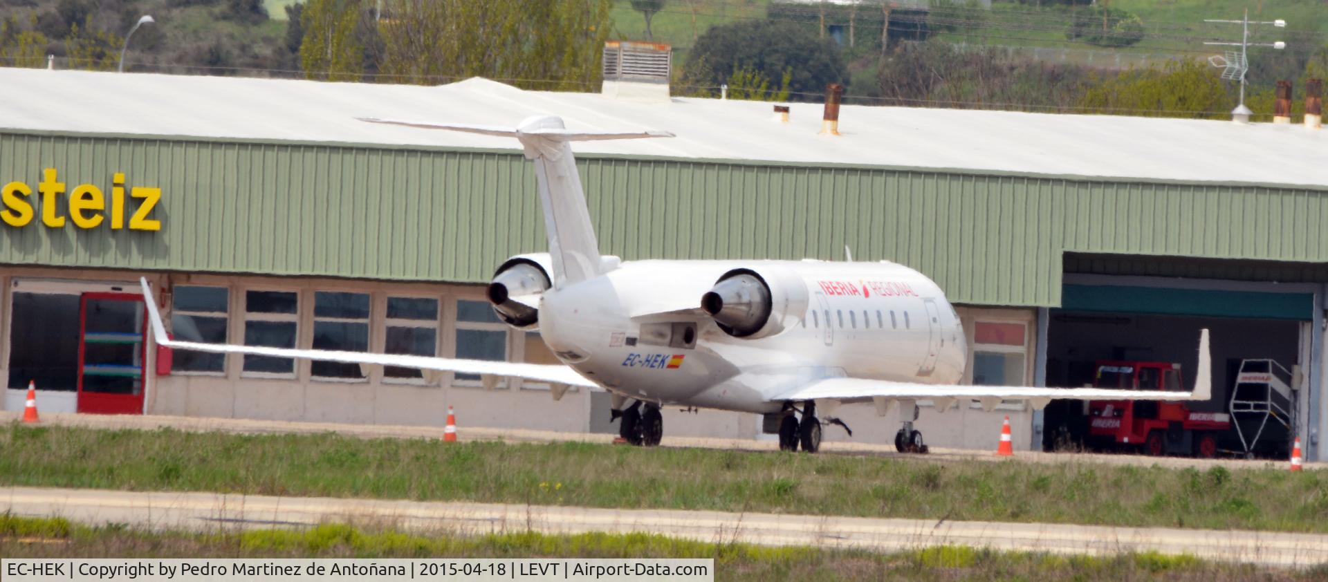 EC-HEK, 1999 Canadair CRJ-200ER (CL-600-2B19) C/N 7320, Foronda Vitoria-Gasteiz  - España