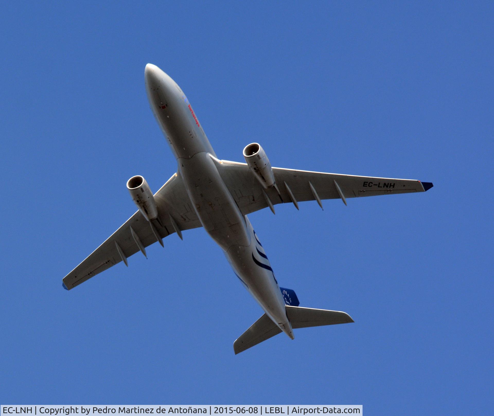 EC-LNH, 2003 Airbus A330-243 C/N 551, El Prat  Barcelona - España