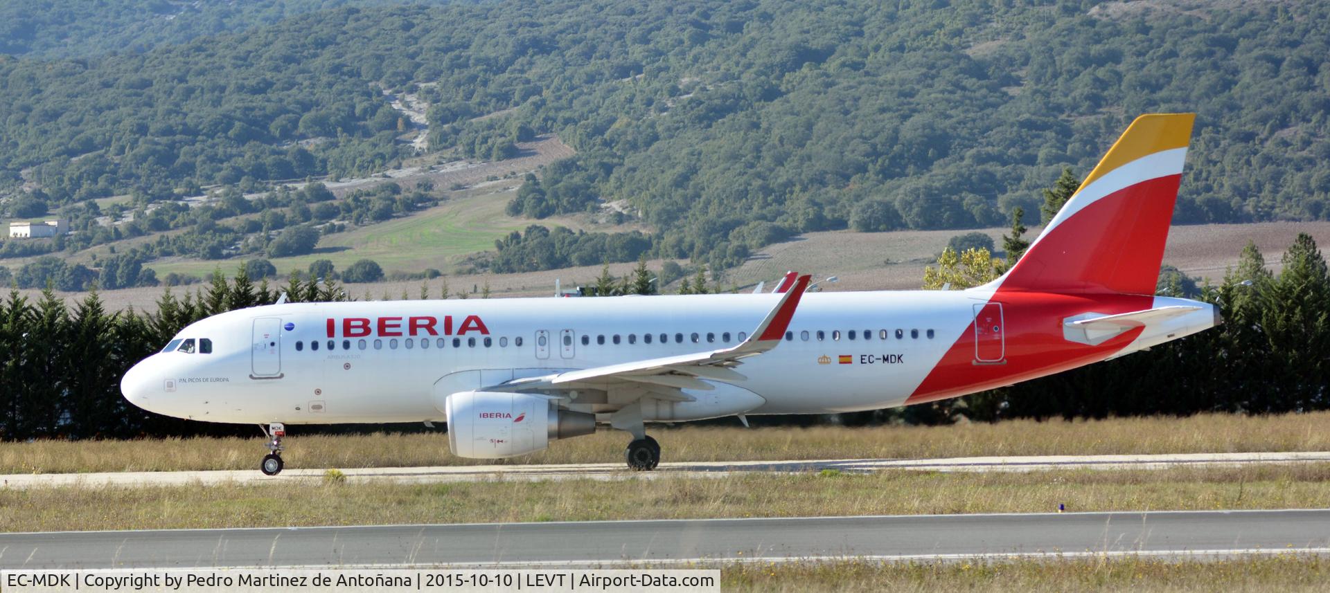 EC-MDK, 2014 Airbus A320-214 C/N 6328, Foronda Vitoria-Gasteiz  - España