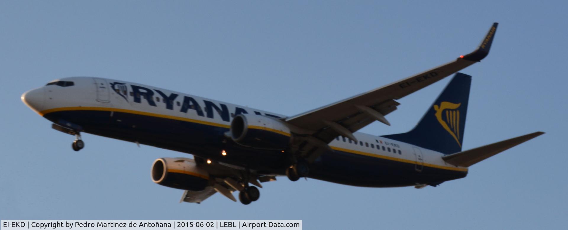EI-EKD, 2010 Boeing 737-8AS C/N 35024, El Prat  Barcelona - España
