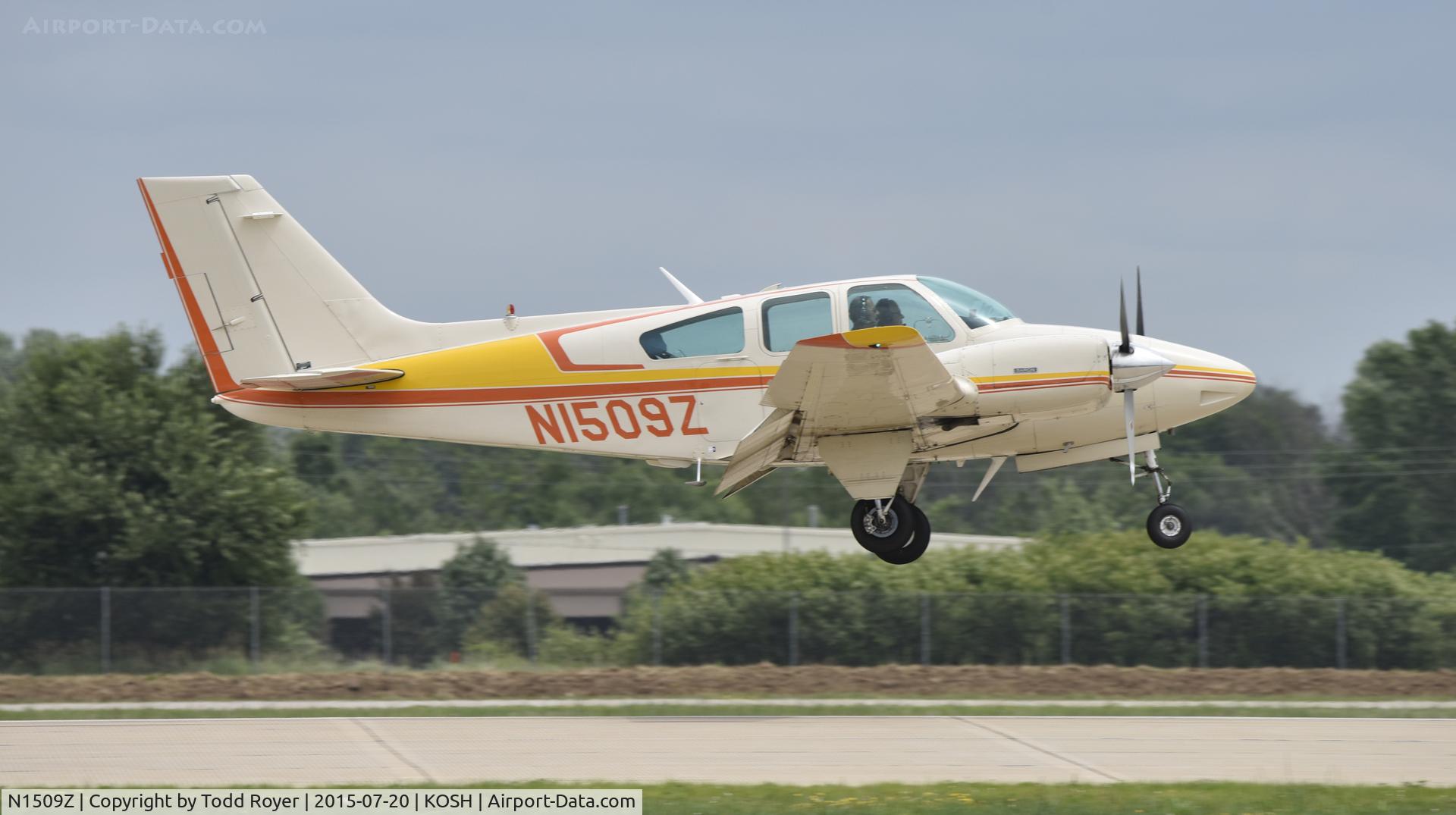 N1509Z, 1961 Beech 95-A55 Baron C/N TC-210, Airventure 2015