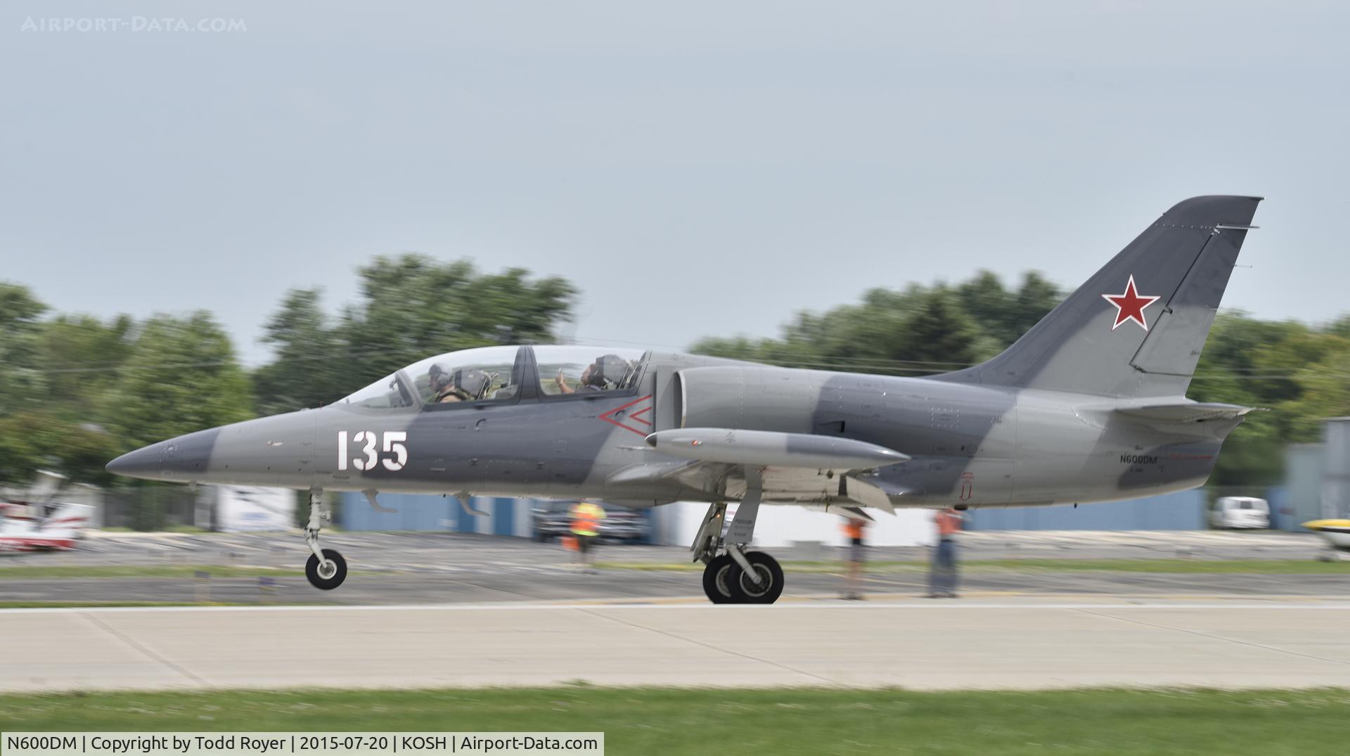 N600DM, 1984 Aero L-39 Albatros C/N 432935, Airventure 2015