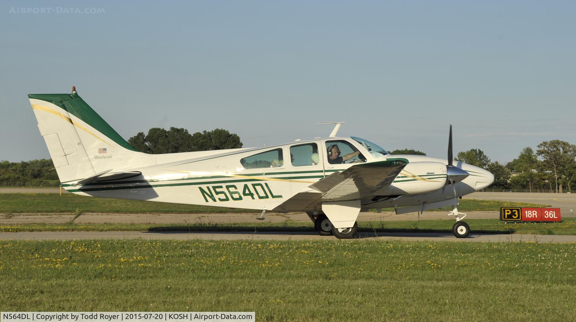 N564DL, 1967 Beech D55 Baron C/N TE-474, Airventure 2015