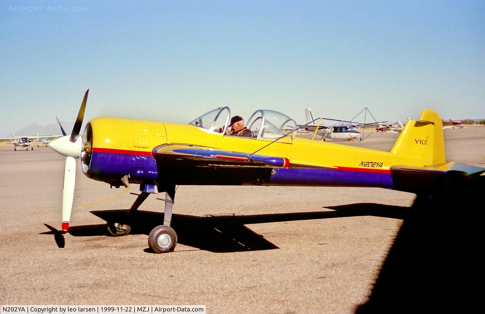 N202YA, 1996 Yakovlev Yak-55M C/N 961005, Marana Pinal 22.11.99