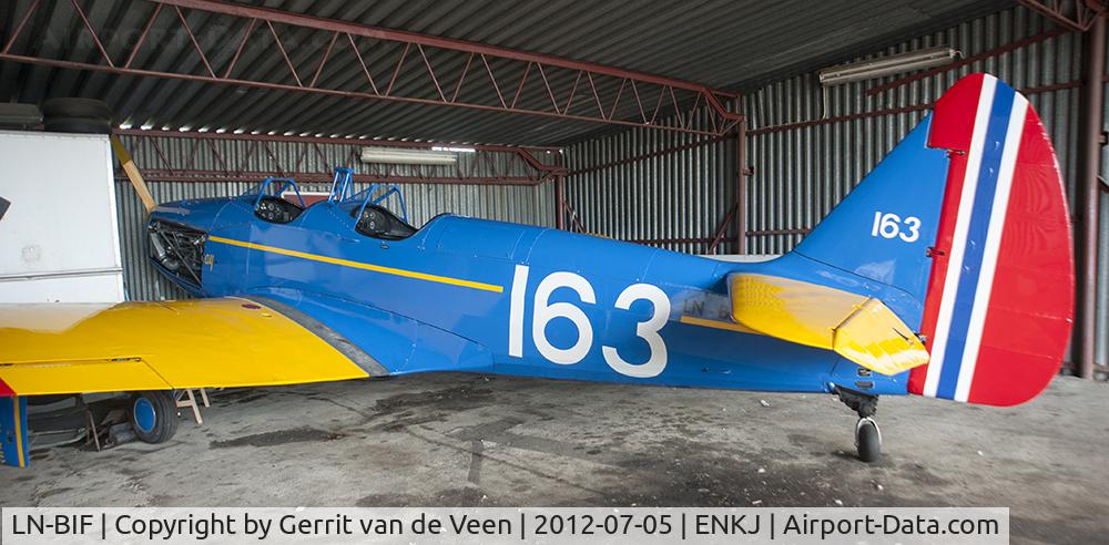LN-BIF, 1944 Fairchild PT-19A C/N T43-7228, coded 163