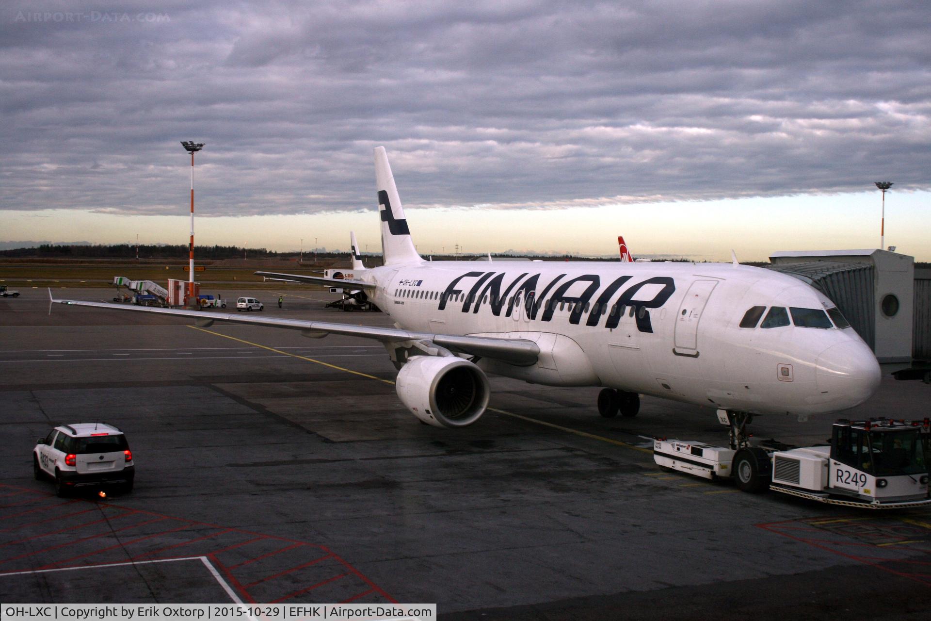 OH-LXC, 2001 Airbus A320-214 C/N 1544, OH-LXC in HEL
