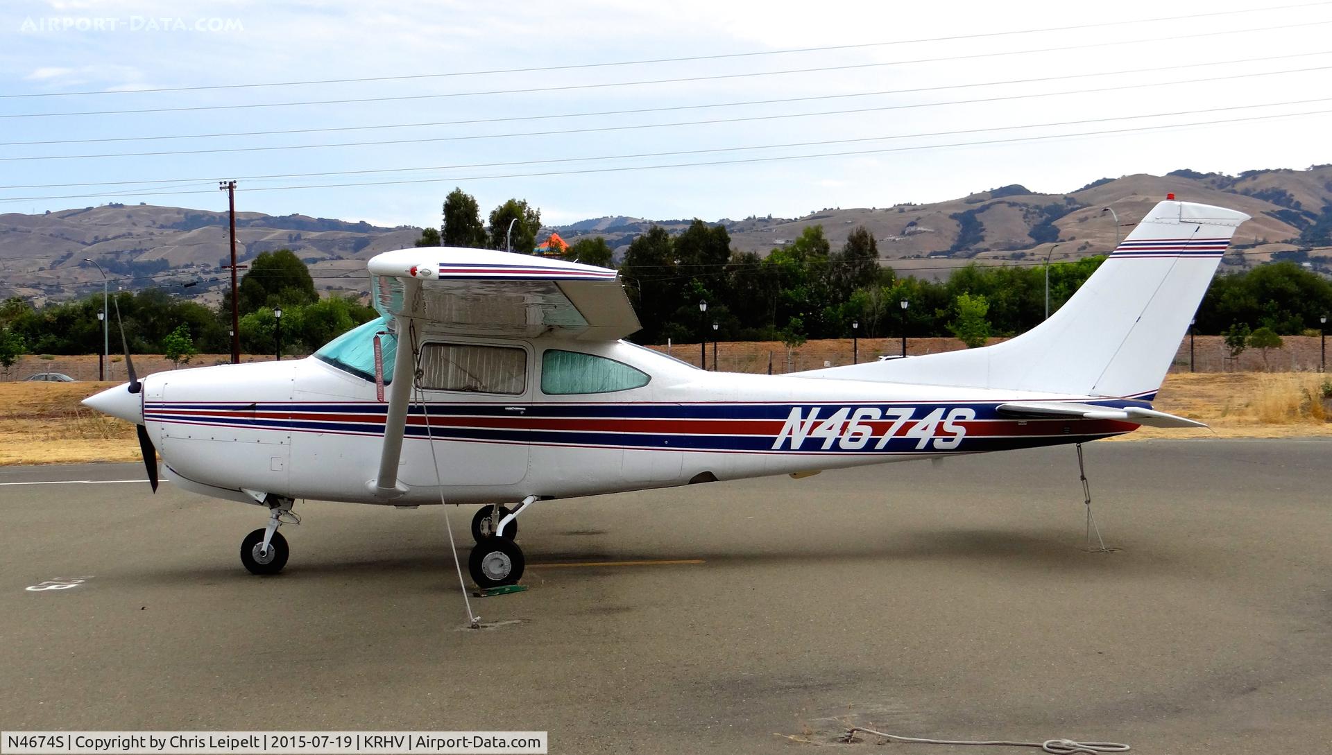 N4674S, Cessna TR182 Turbo Skylane RG C/N R18201376, Locally-based Cessna TR182 sitting at its usual tie down at Reid Hillview Airport, San Jose, CA. I haven't seen it fly before.
